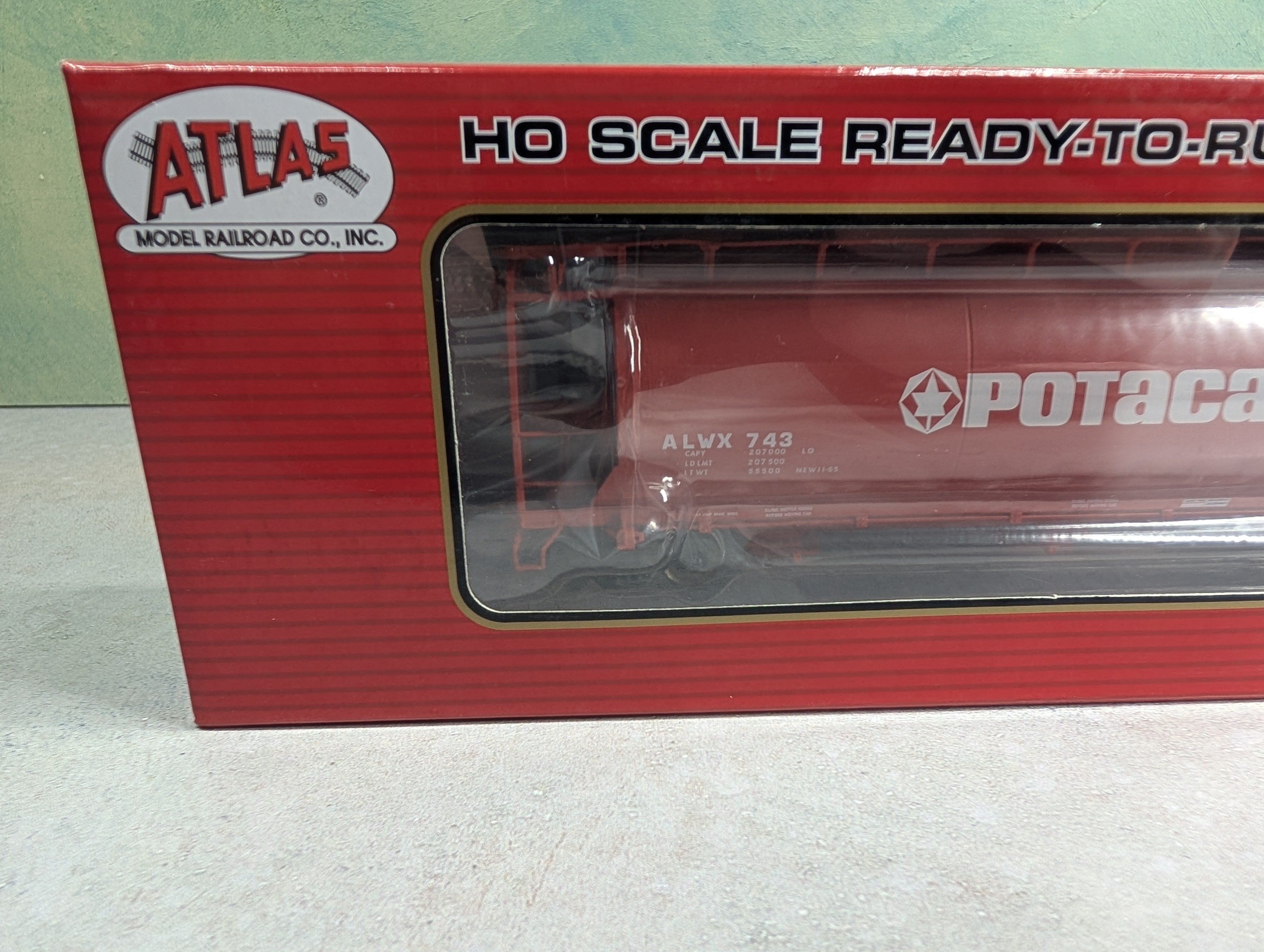 Atlas 20005768 HO Scale ACF 3-Bay Cylindrical Hopper Potacan ALWX #743
