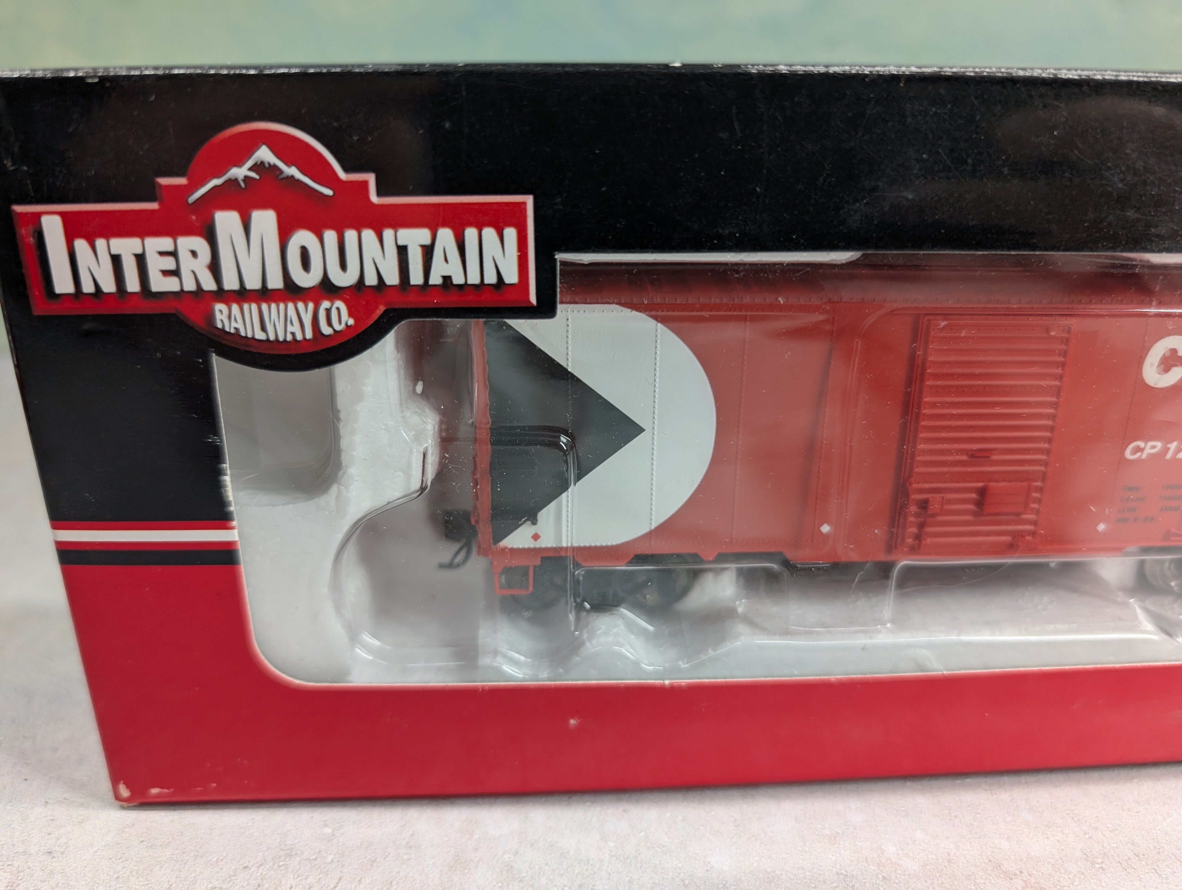 Intermountain 46807-21 HO Scale Modified AAR 40' Boxcar Canadian Pacific CP #124069