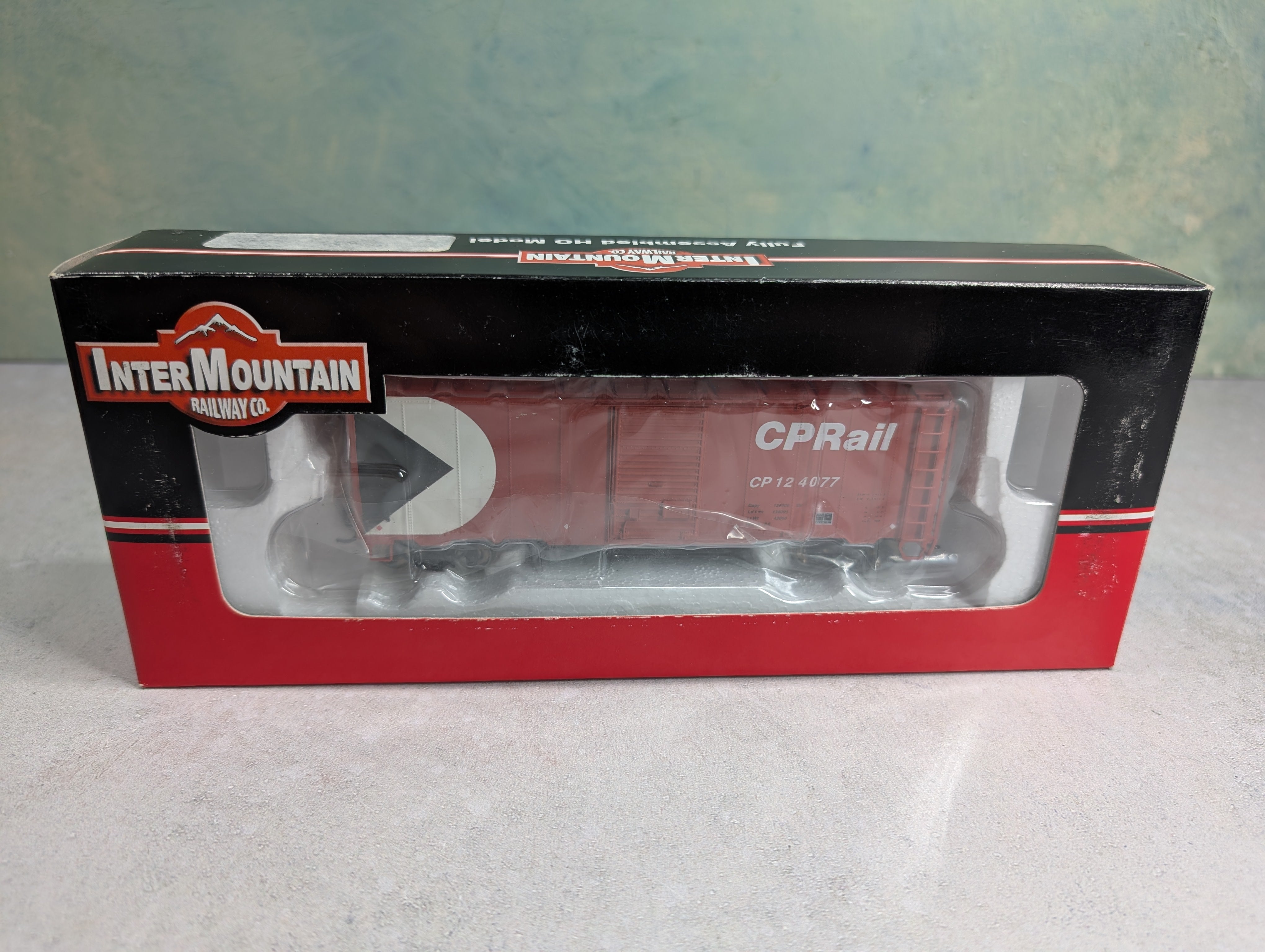 Intermountain 46807-14 HO Scale Canadian Mod AAR 40' Box Car Canadian Pacific CP #124077
