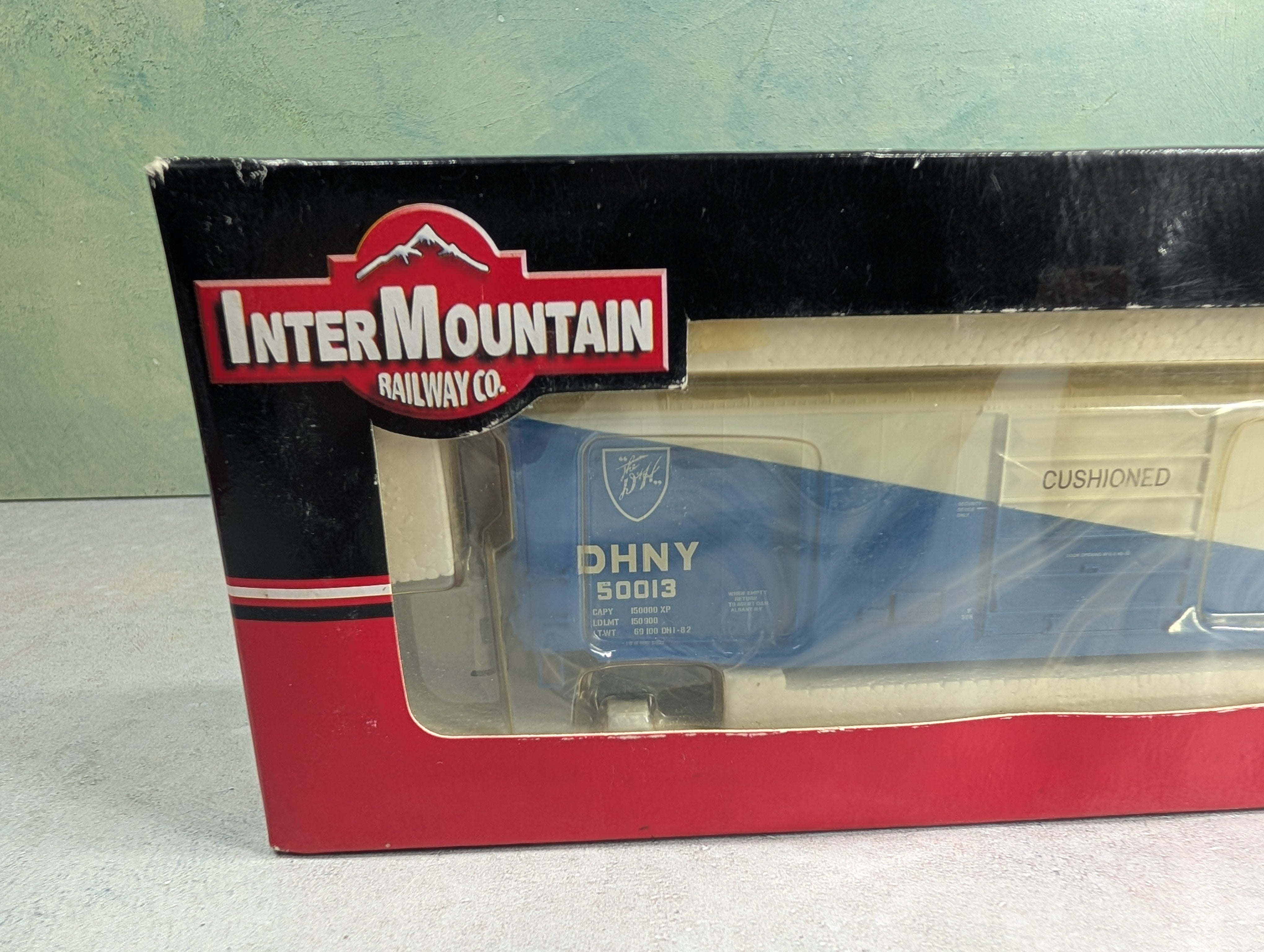 Intermountain 45922-08 HO Scale 50' PS-1 SD Box Car Delaware and Hudson DHNY #50013