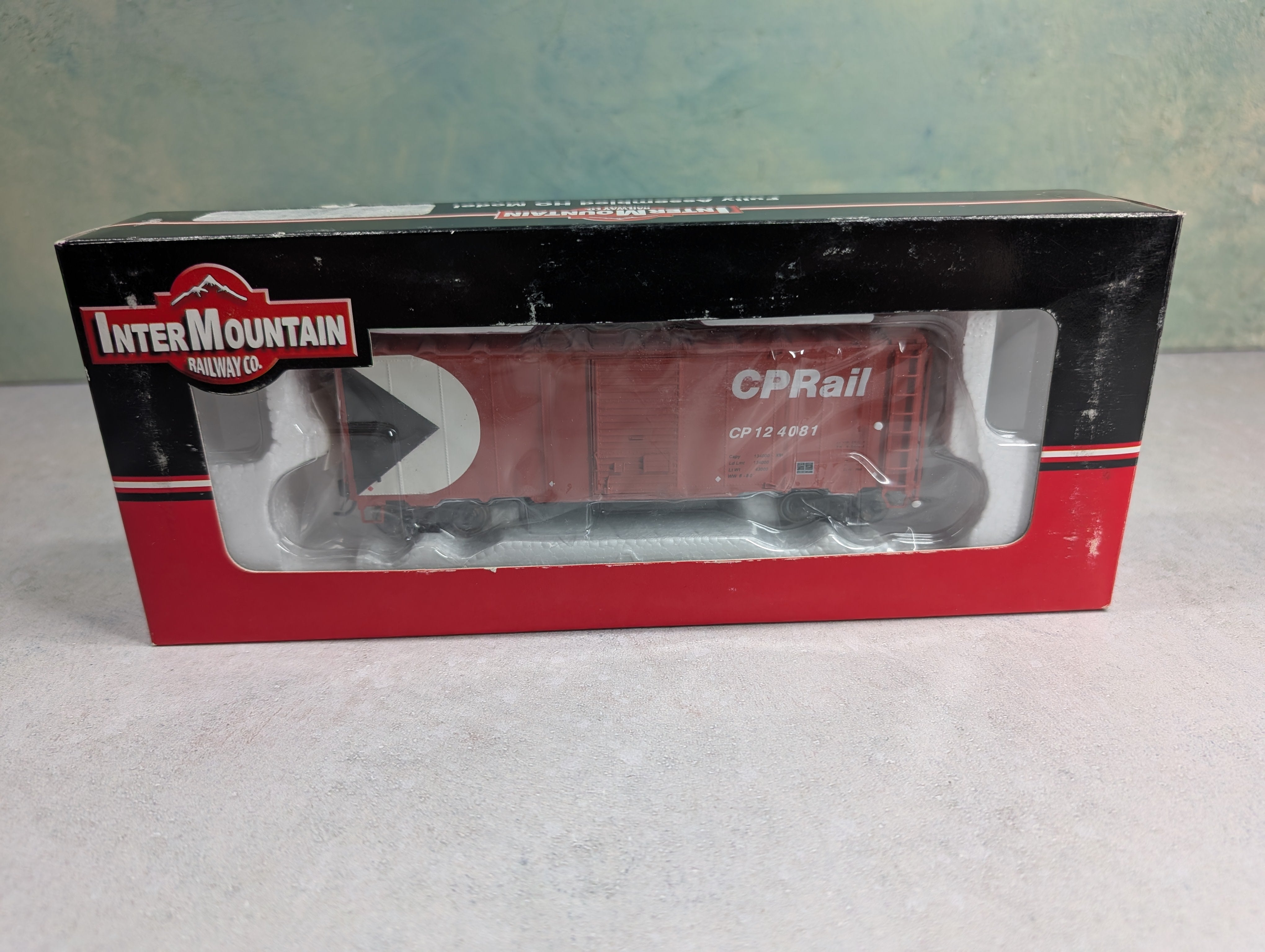 Intermountain 46807-15 HO Scale Canadian Mod AAR 40' Box Car Canadian Pacific CP #124081