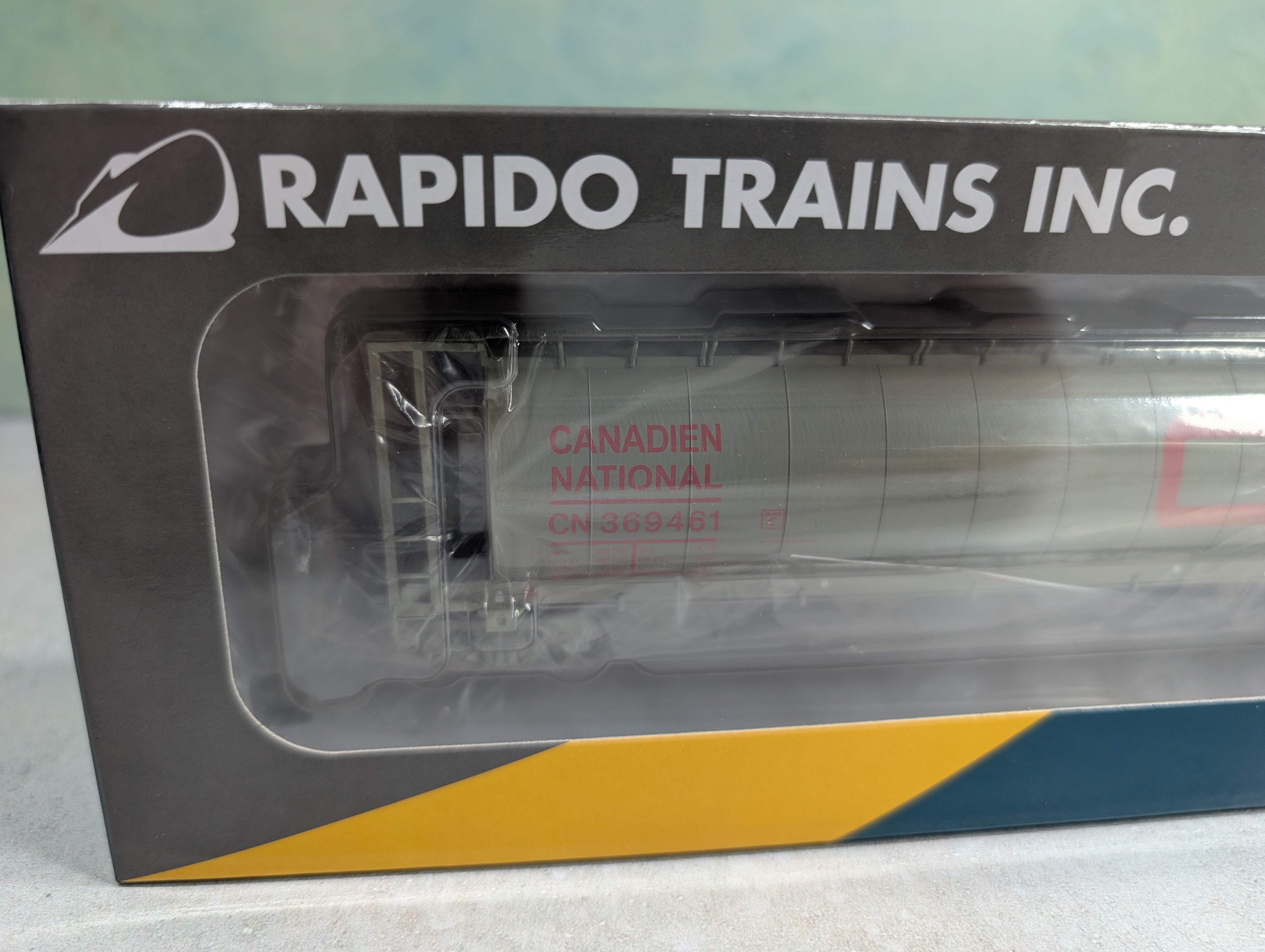 Rapido 127023A HO Scale 3800 CU FT Hopper Canadian National CN #369461 Wet Noodle (Delivery)