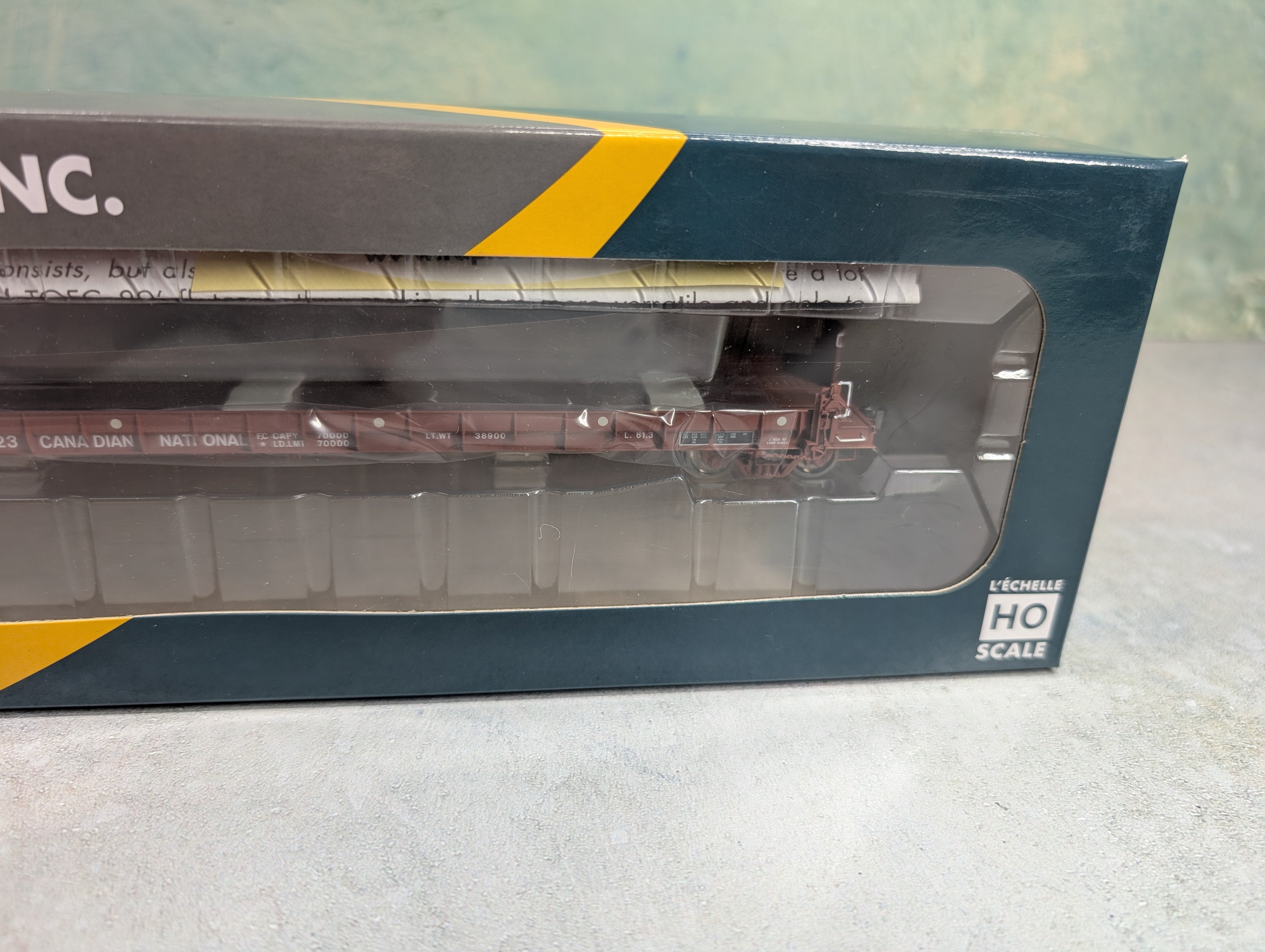 Rapido 151002A HO Scale View Piggyback Flat Car Canadian National CN #688123
