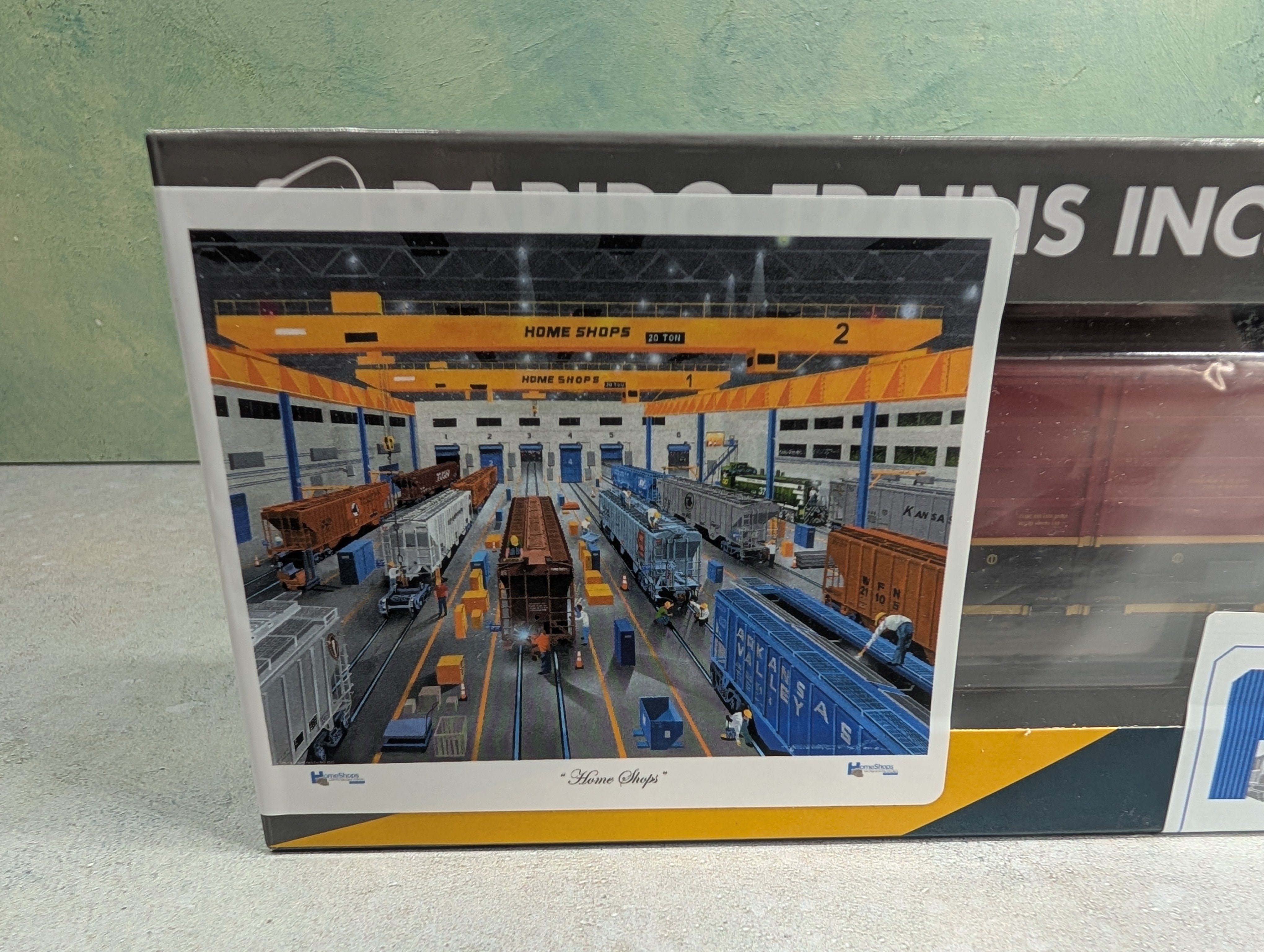 Rapido HFB-030-004 HO Scale PC&F 5258 DD 50' Boxcar Quebec & New England QNE #572189 Home Shops