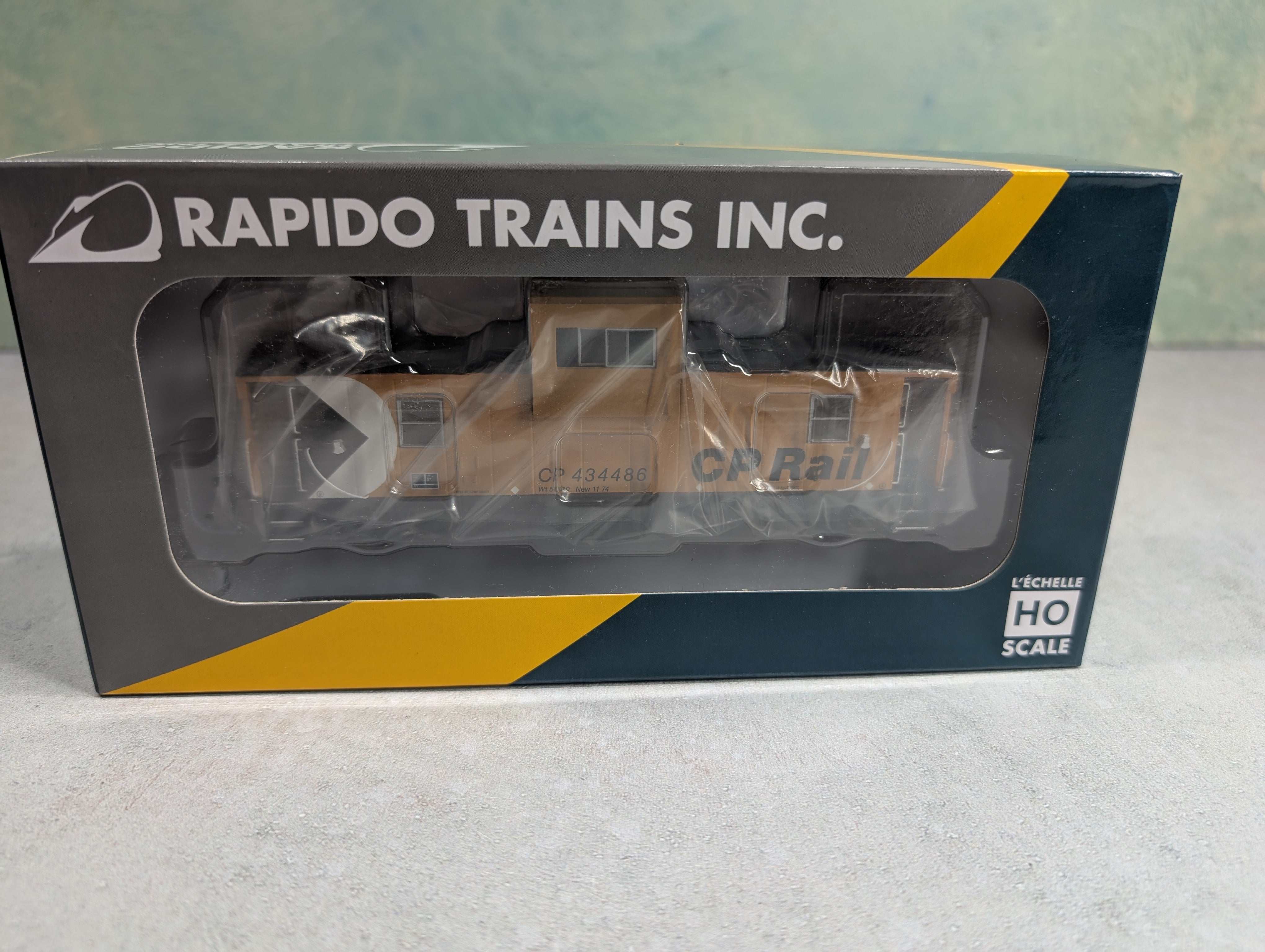Rapido 110126 HO Scale Angus Wide-Vision Caboose Canadian Pacific CP #434486