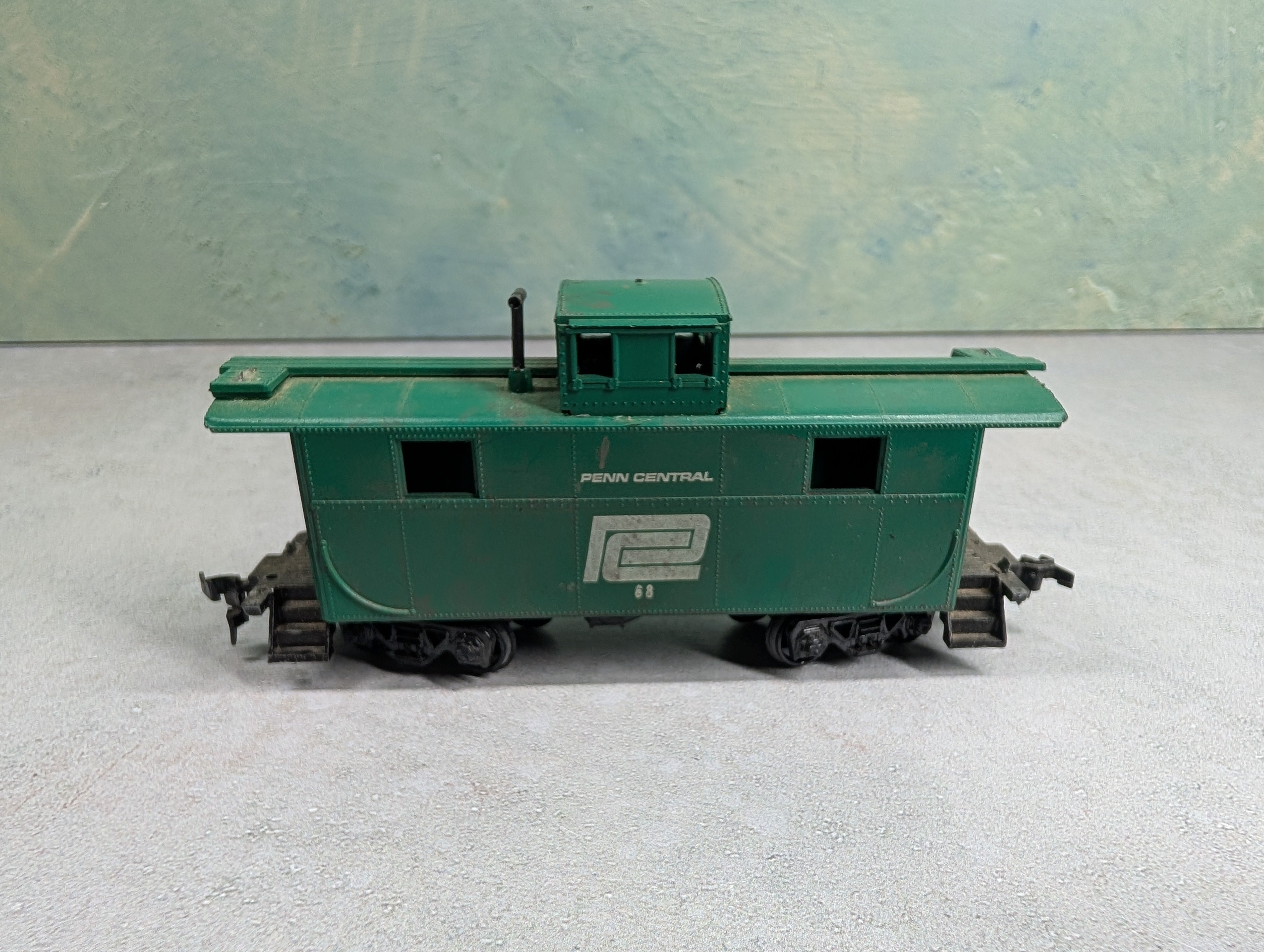 USED HO Scale Caboose Penn Central