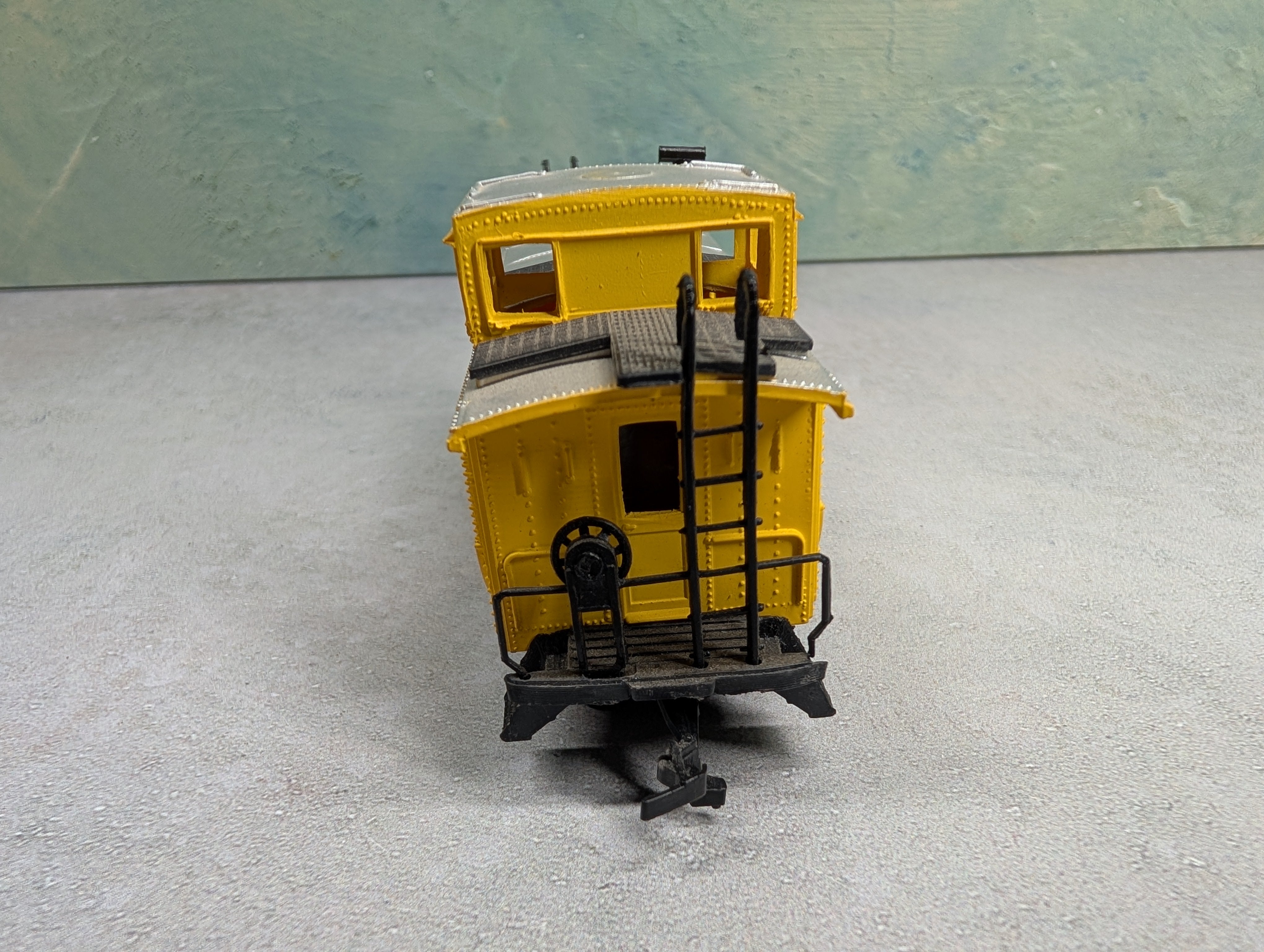 USED Lionel HO Scale Caboose Chessie System C&O #58600