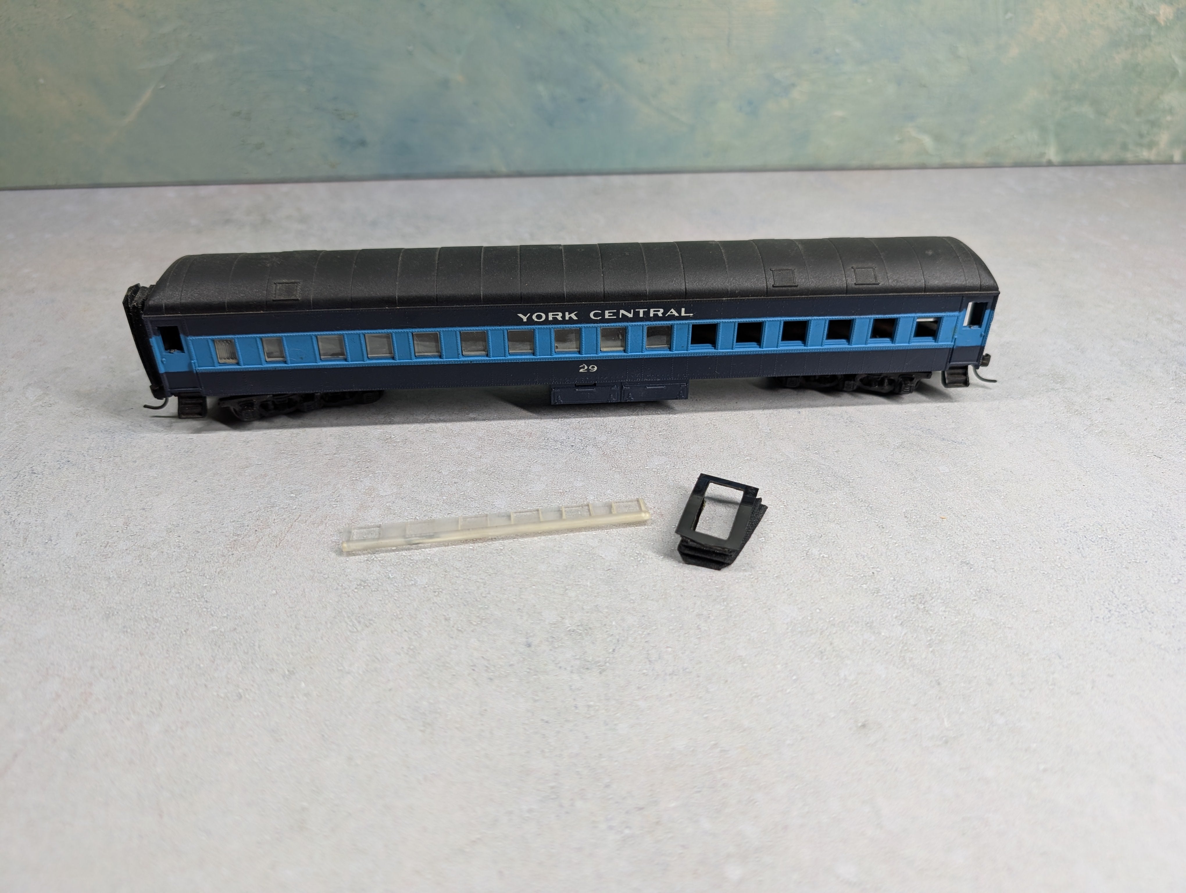 USED Athearn HO Scale Passenger Car York Central #29 Decal