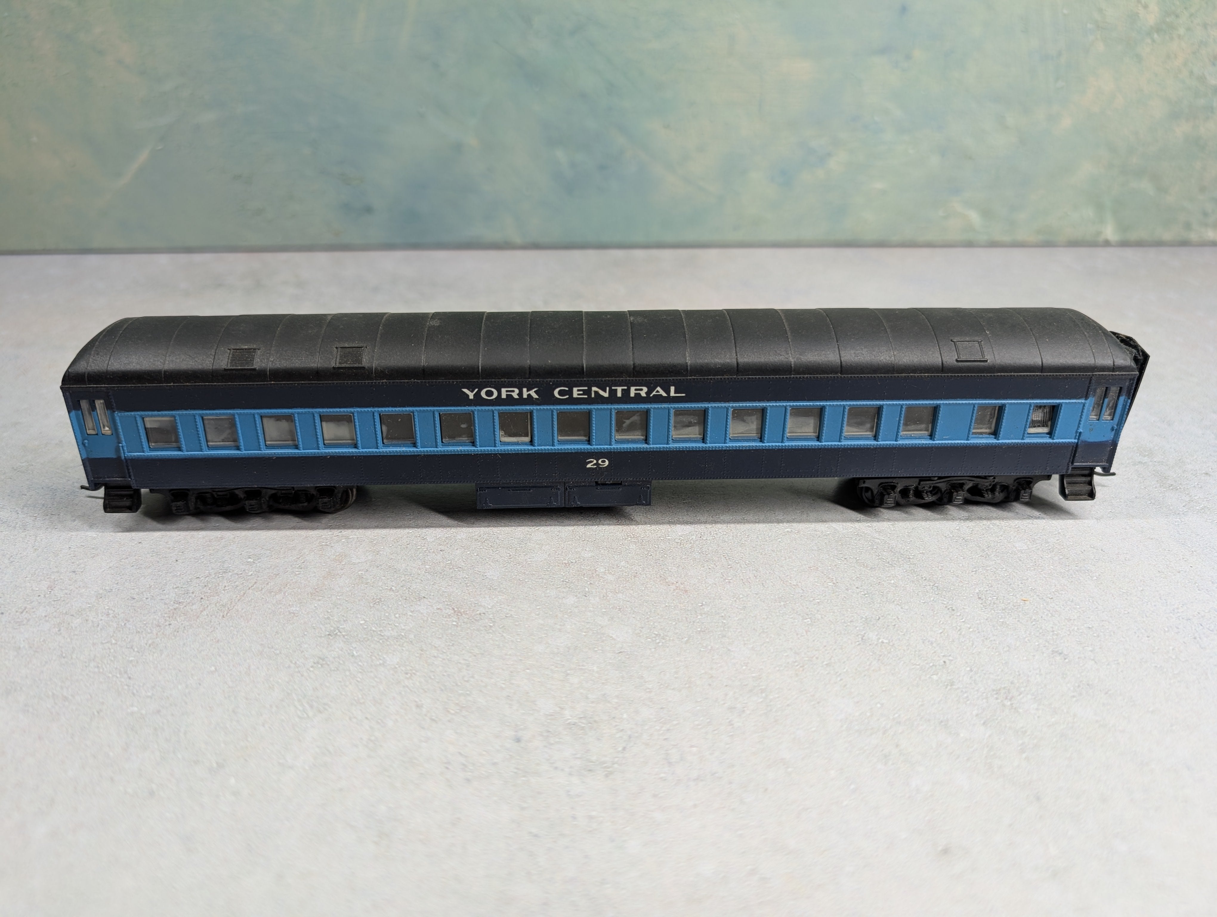USED Athearn HO Scale Passenger Car York Central #29 Decal