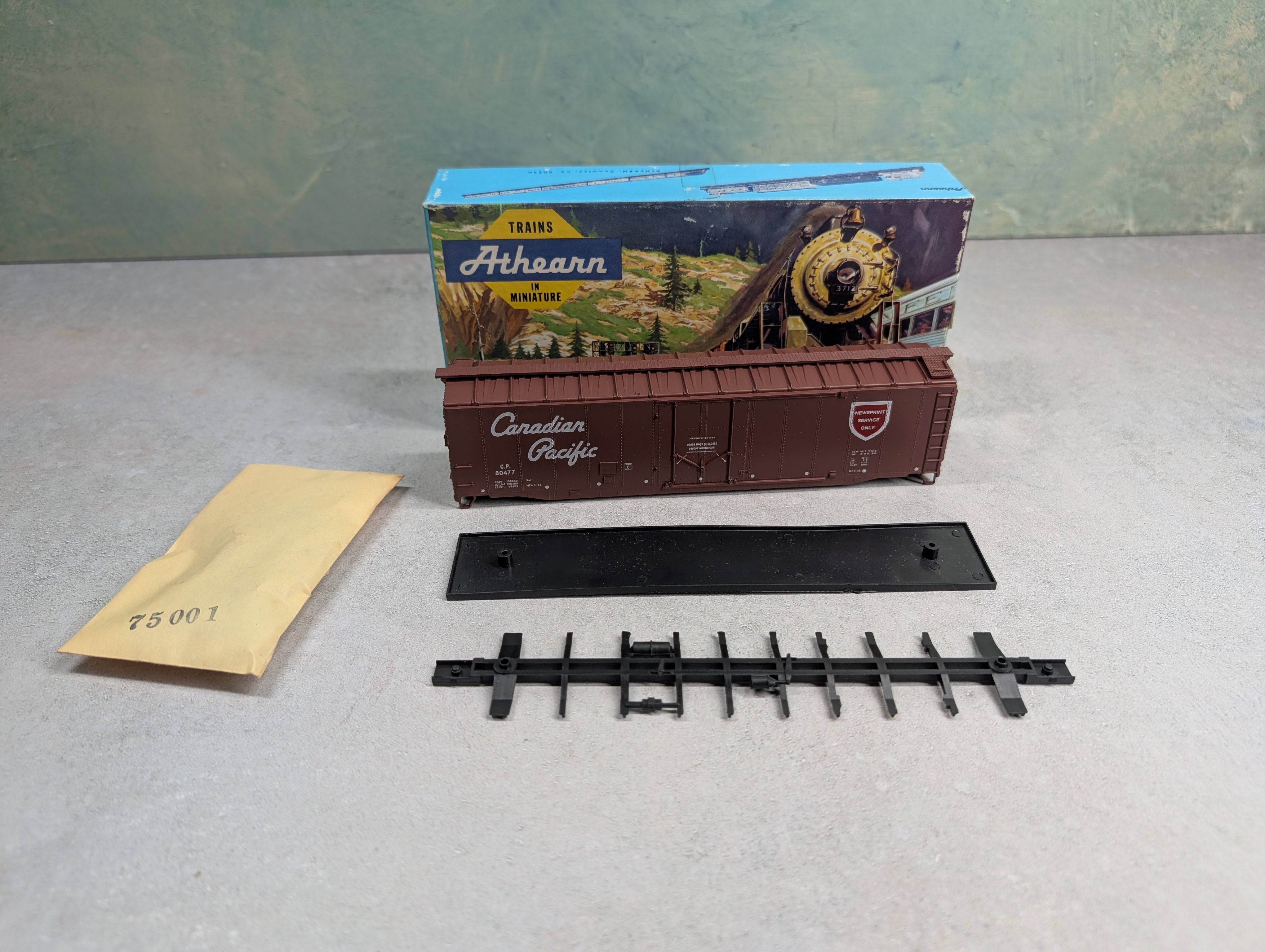 USED Athearn 842 HO Scale 50' Box Car Canadian Pacific CP #80477 Newsprint Service KIT Bev-Bel