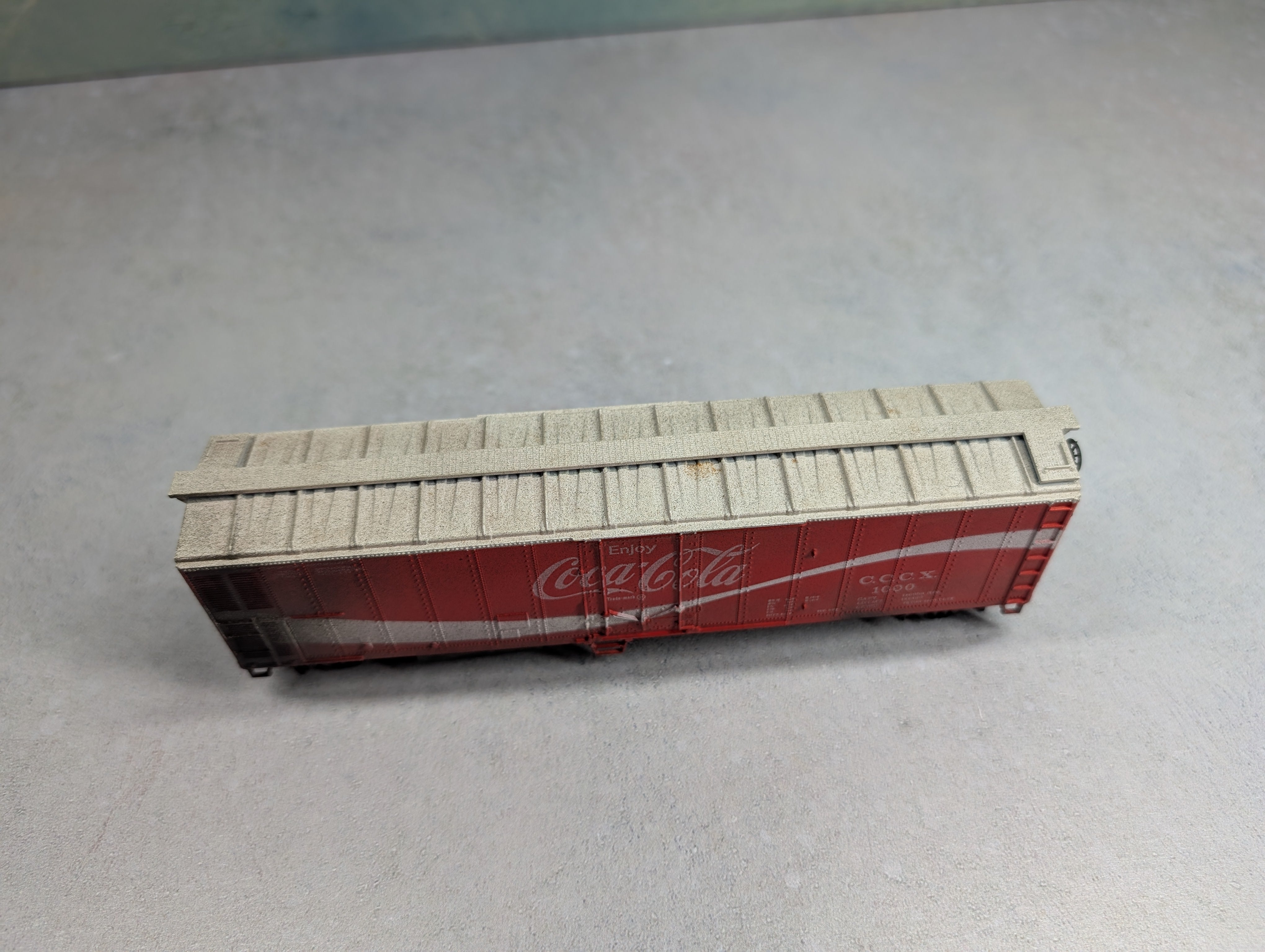 USED Athearn HO Scale Coca-Cola Box Car CCCX 1000 Weathered