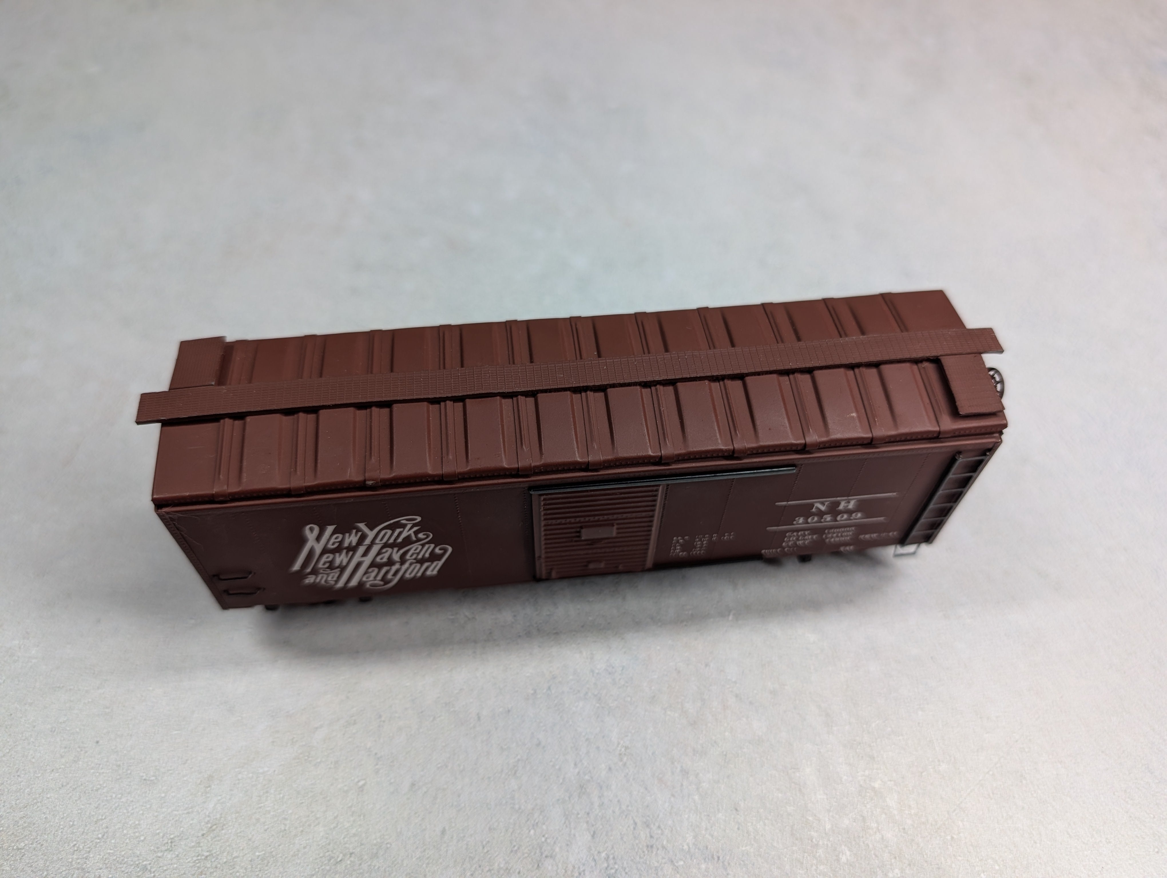 USED HO Scale 40' Box Car Metal New York, New Haven & Hartford NH #30509