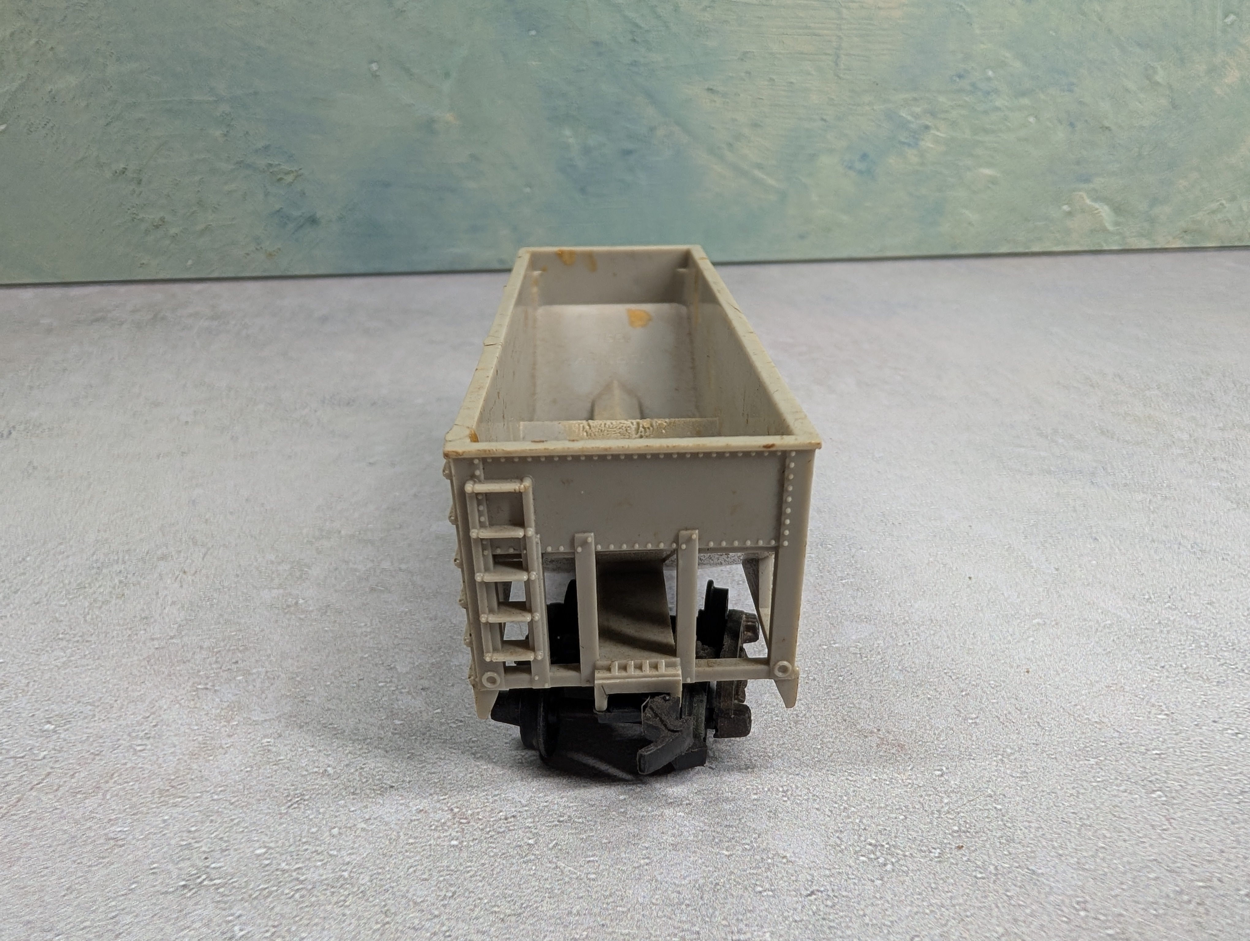 USED Varney HO Scale 2 Bay Open Hopper Monon CIL #4201