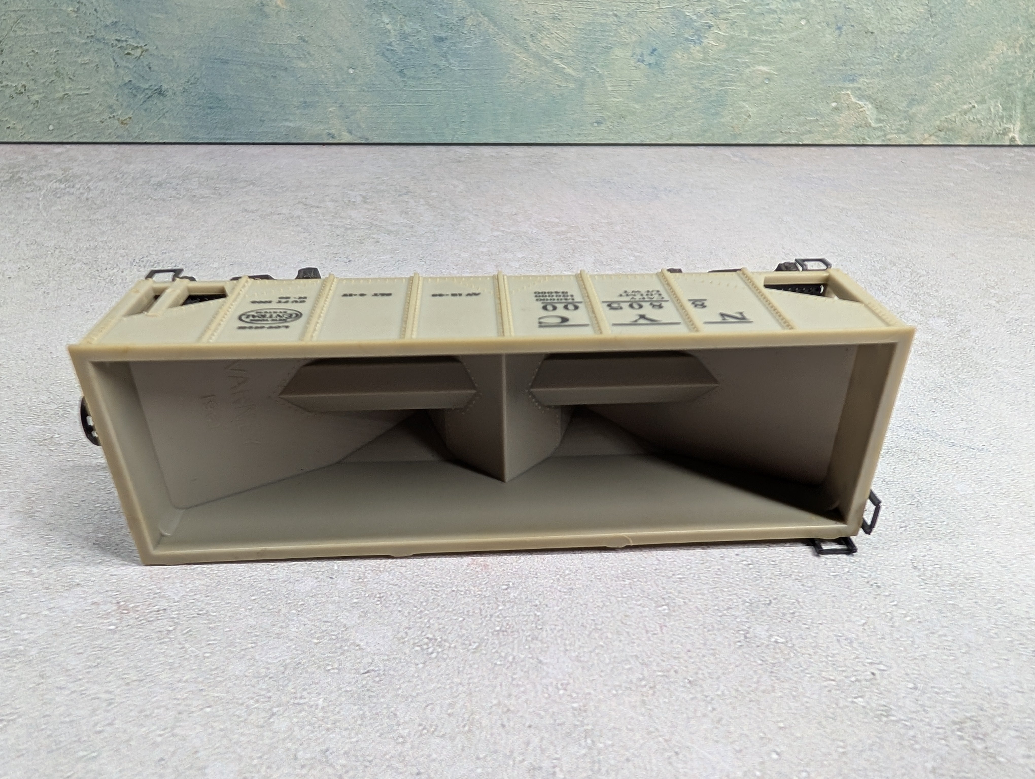 USED Varney HO Scale 2 Bay Open Hopper New York Central NYC #880500