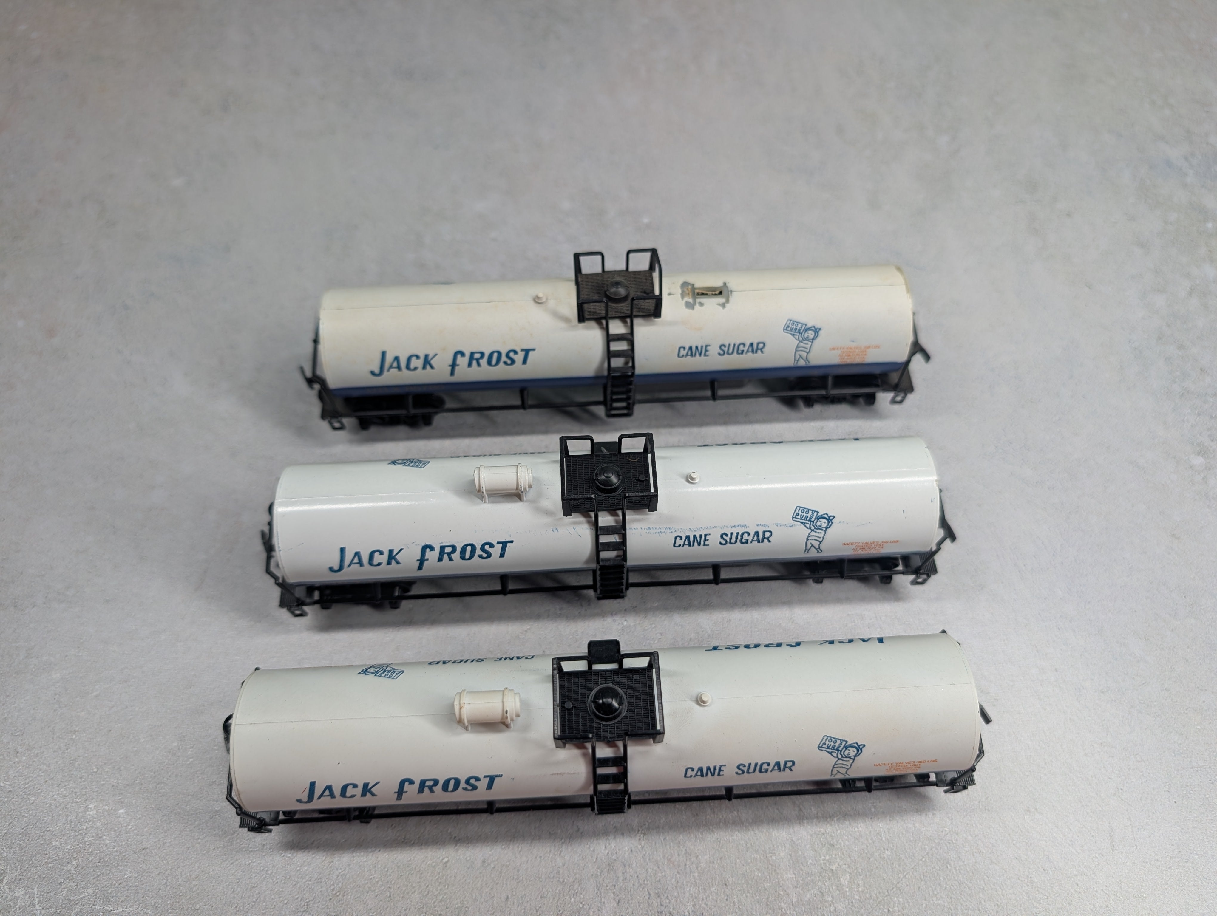 USED Roco HO Scale Lot of Billboard Tank Cars Jack Frost Cane Sugar UTLX #85780 (3 pcs)