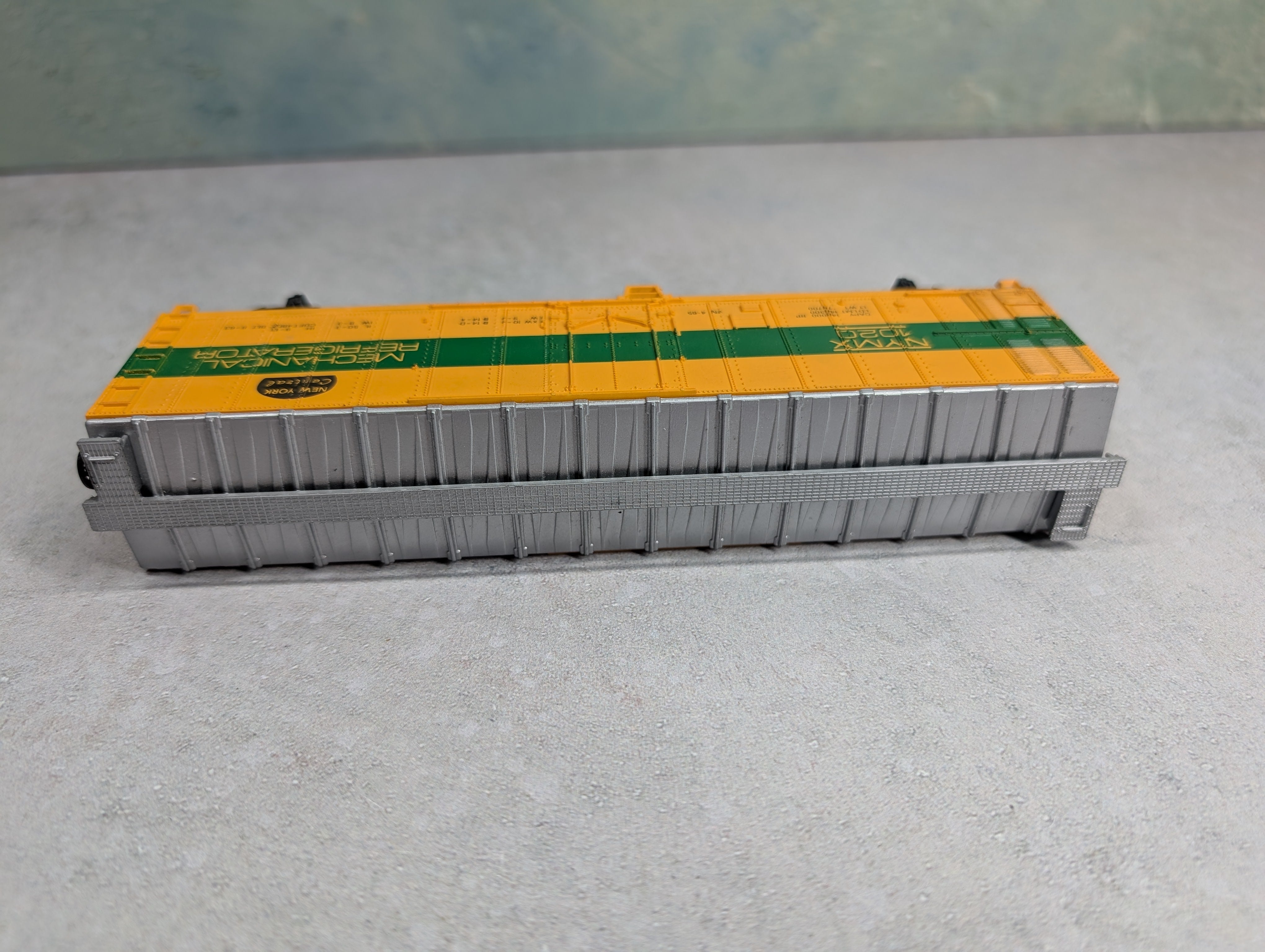 USED Lima HO Scale 50' Mechanical Reefer New York Central NYMX #1020