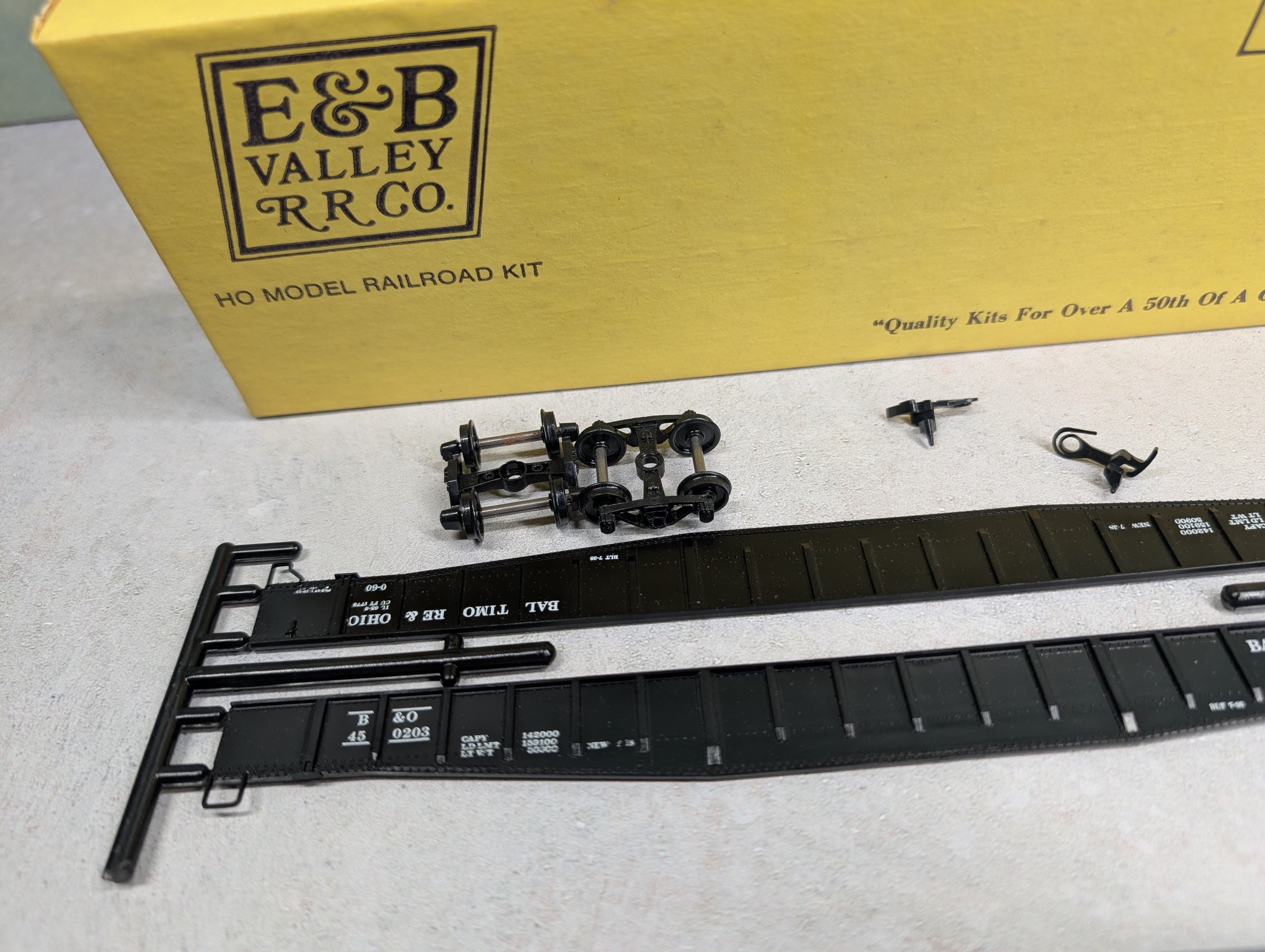 USED E&B Valley HO Scale 65' Mill Gondola Baltimore and Ohio B&O #450203 KIT