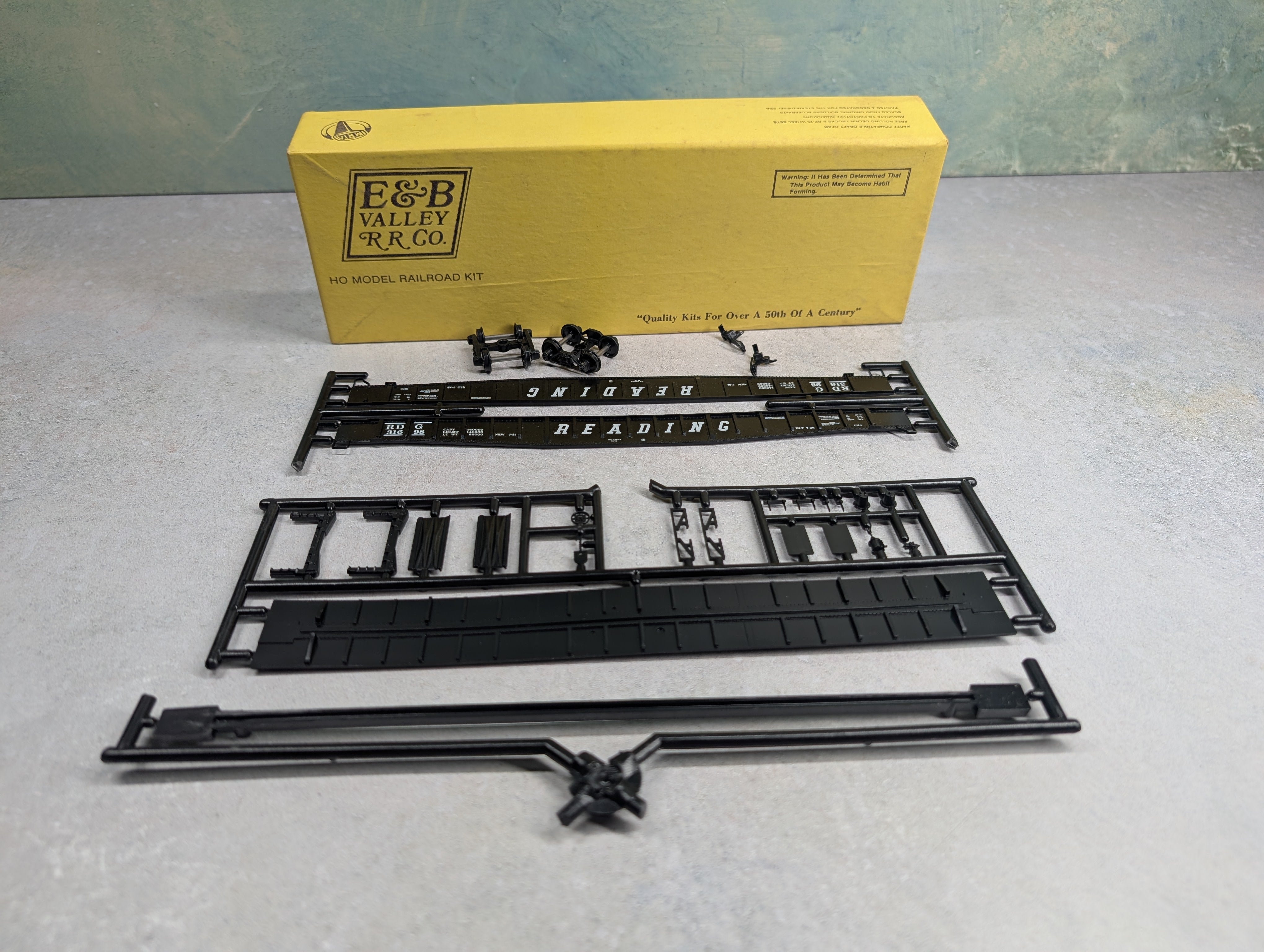 USED E&B Valley HO Scale 65' Mill Gondola Reading RDG #31698 KIT
