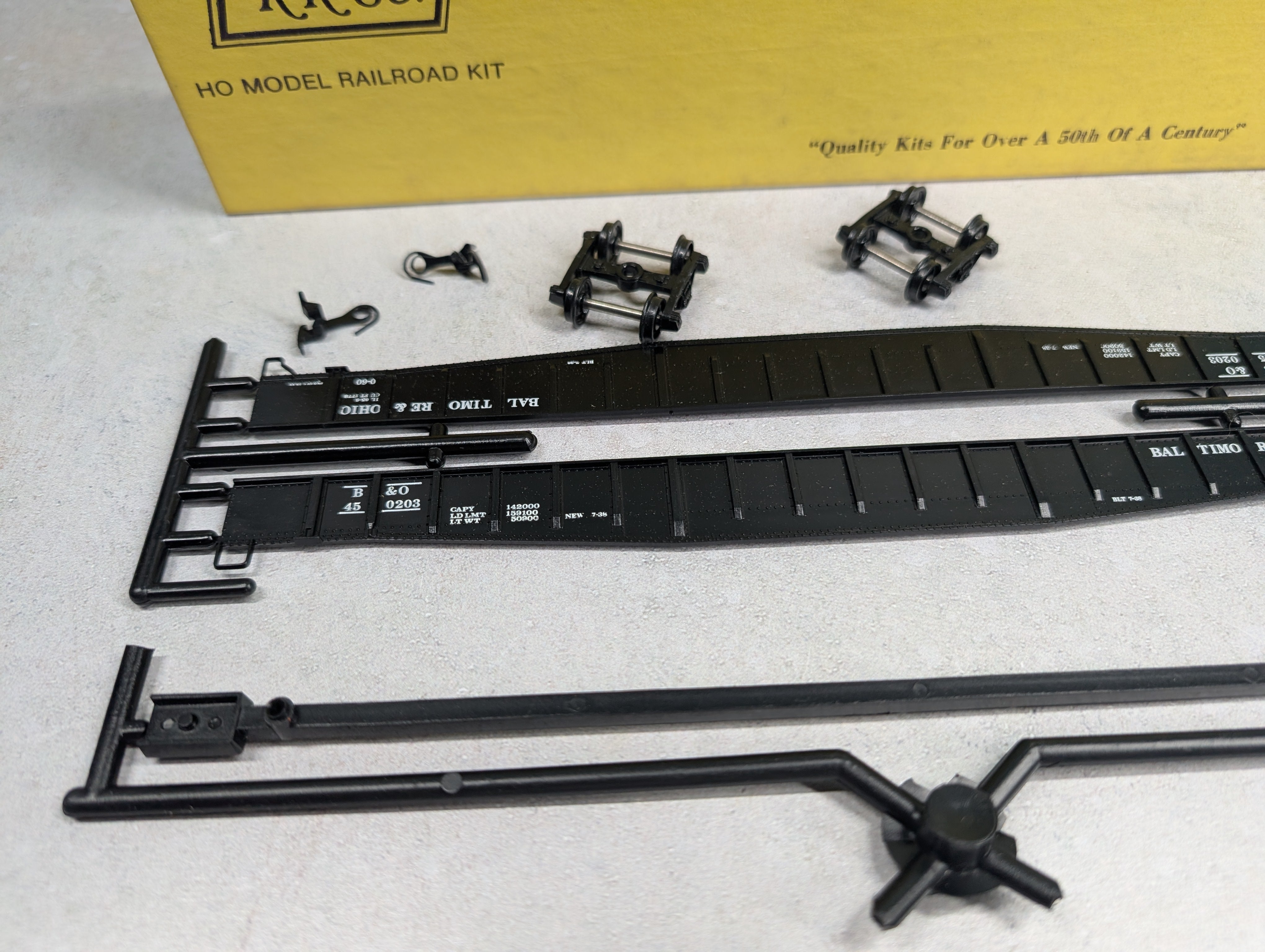 USED E&B Valley HO Scale 65' Mill Gondola Baltimore and Ohio B&O #450203 KIT