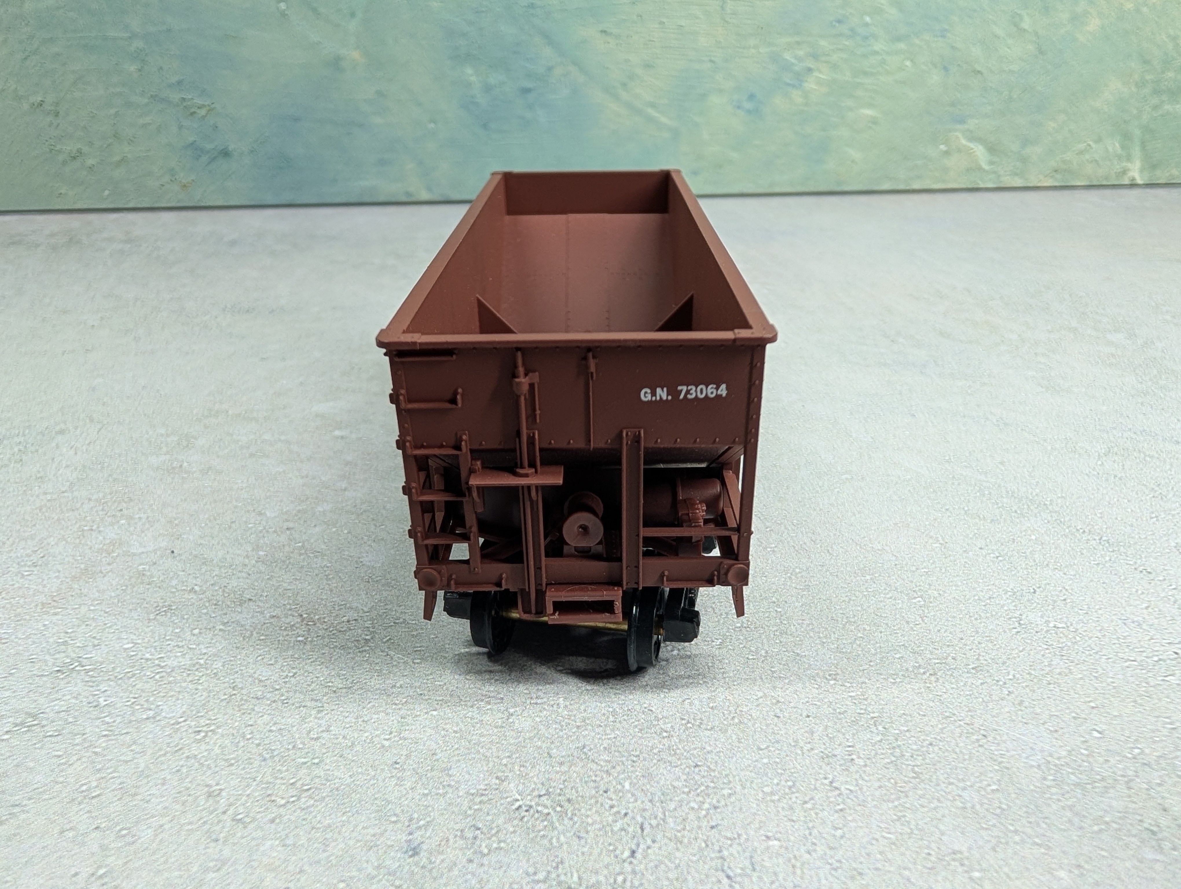 USED Accurail 2351 HO Scale Canton Twin Hopper Great Northern GN #73064