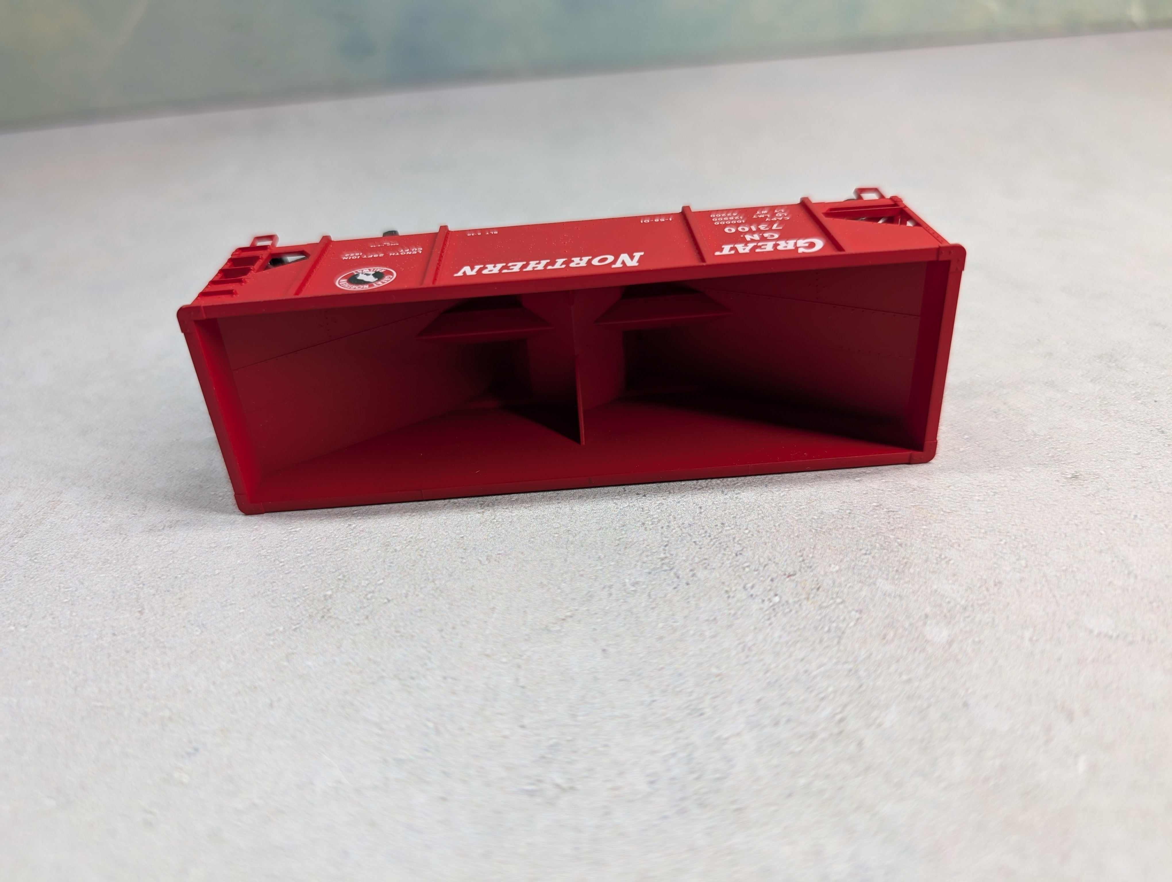 USED Accurail 2302 HO Scale Canton Twin Hopper Great Northern GN #73100