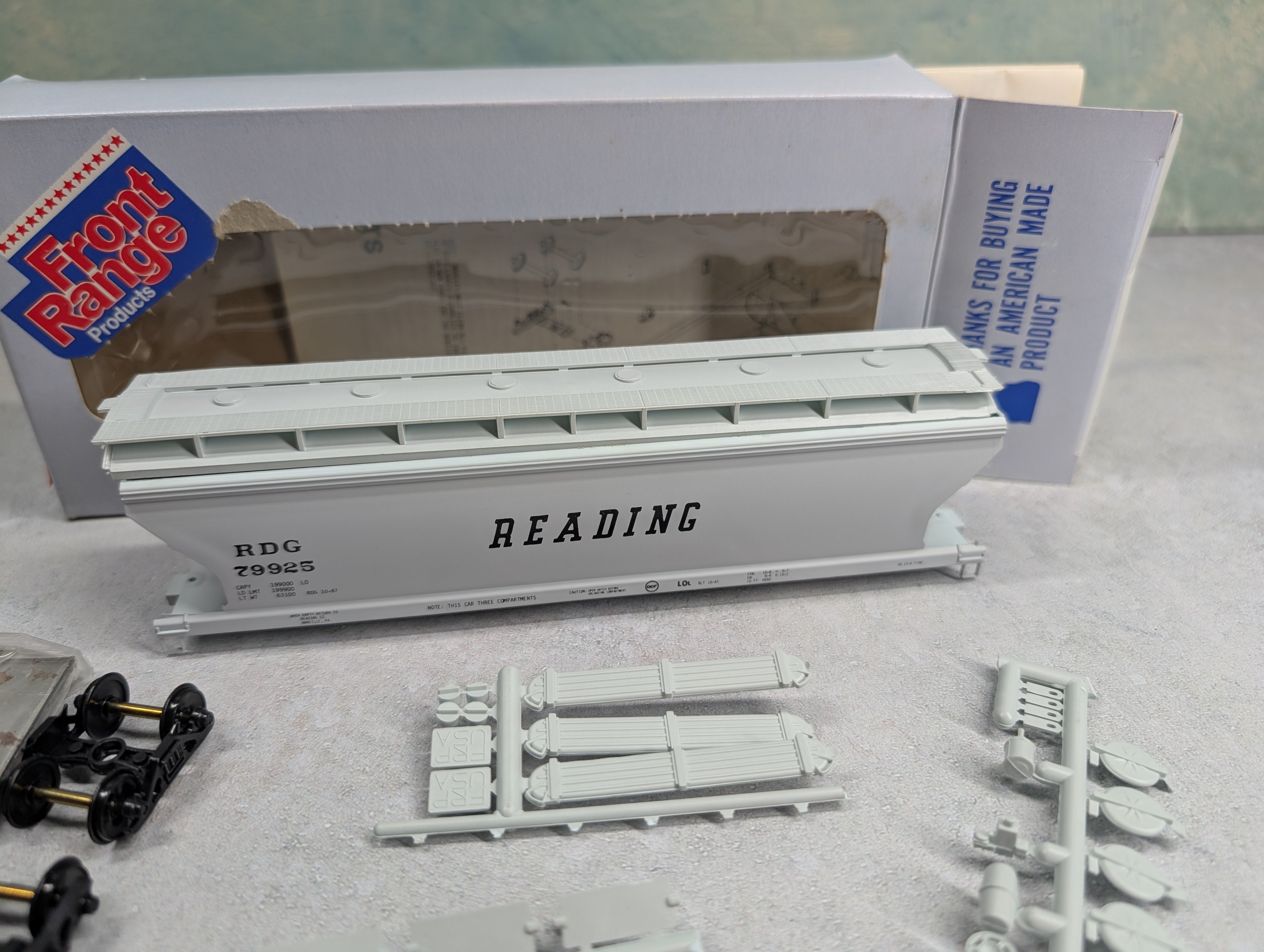 USED Front Range Products 4327 HO Scale ACF 3 Bay Grain Hopper Reading RDG #79925 KIT