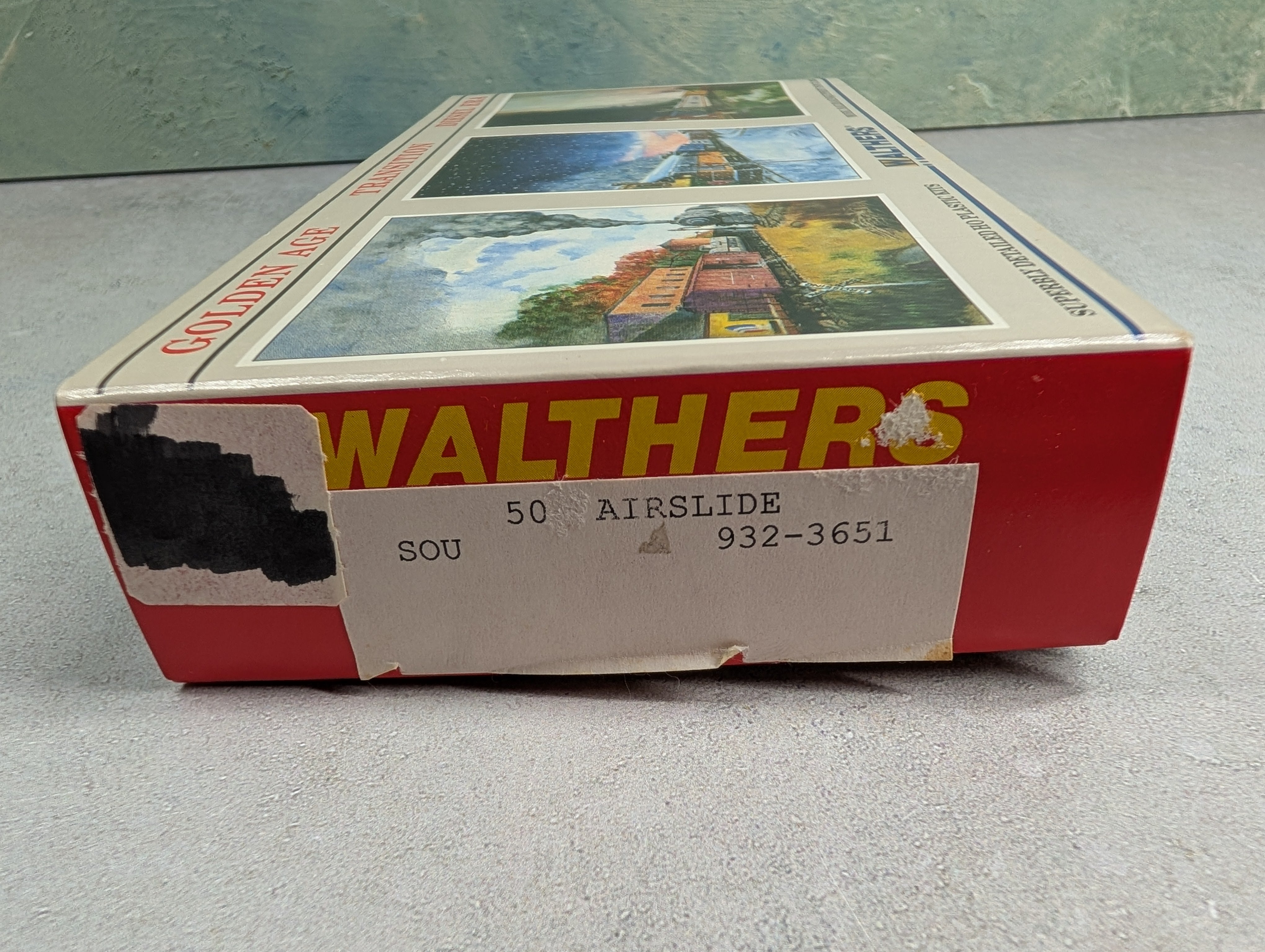 Walthers HO Scale Airslide Hopper Southern #90120 KIT