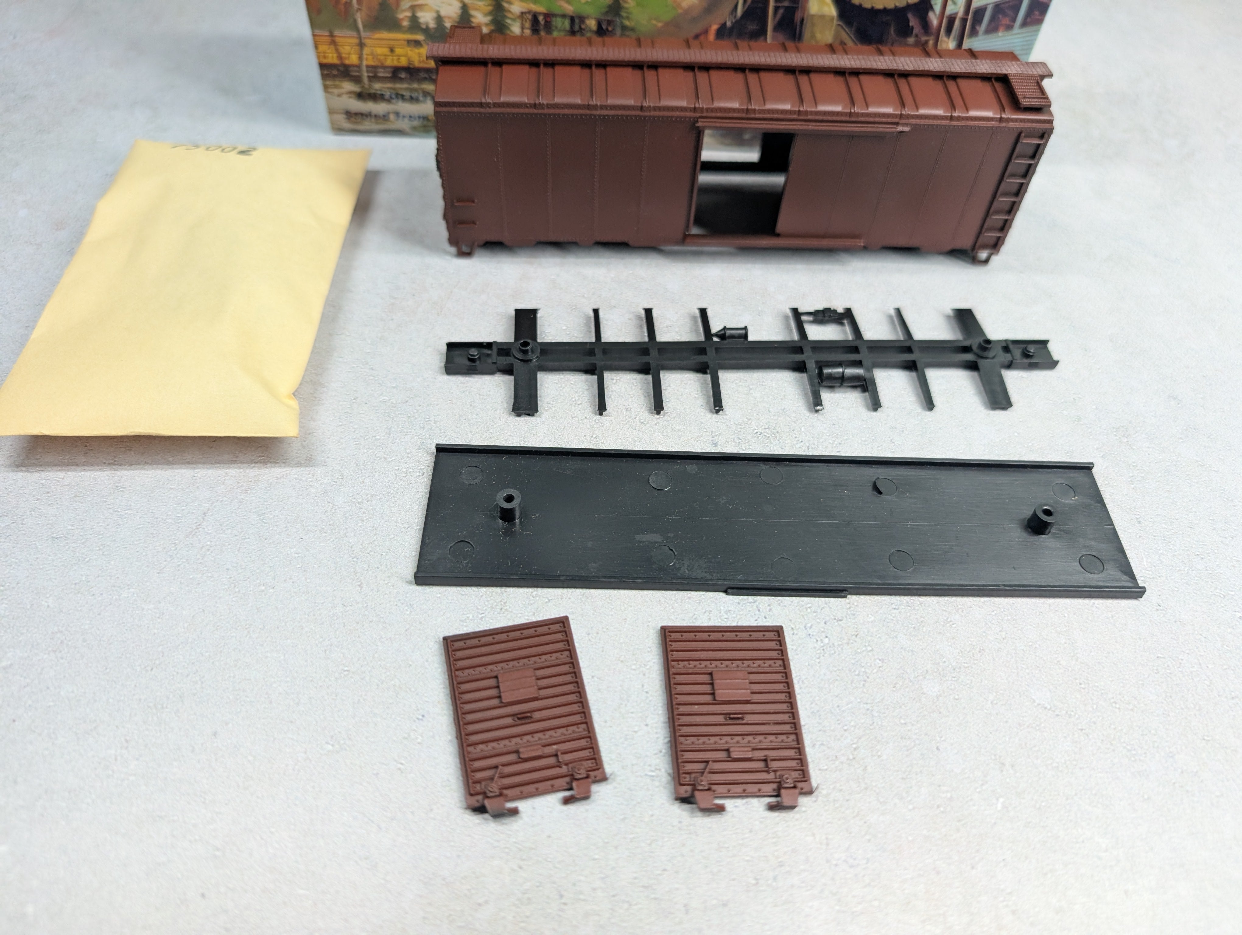 USED Athearn 1200 HO Scale 40' Box Car Undecorated KIT