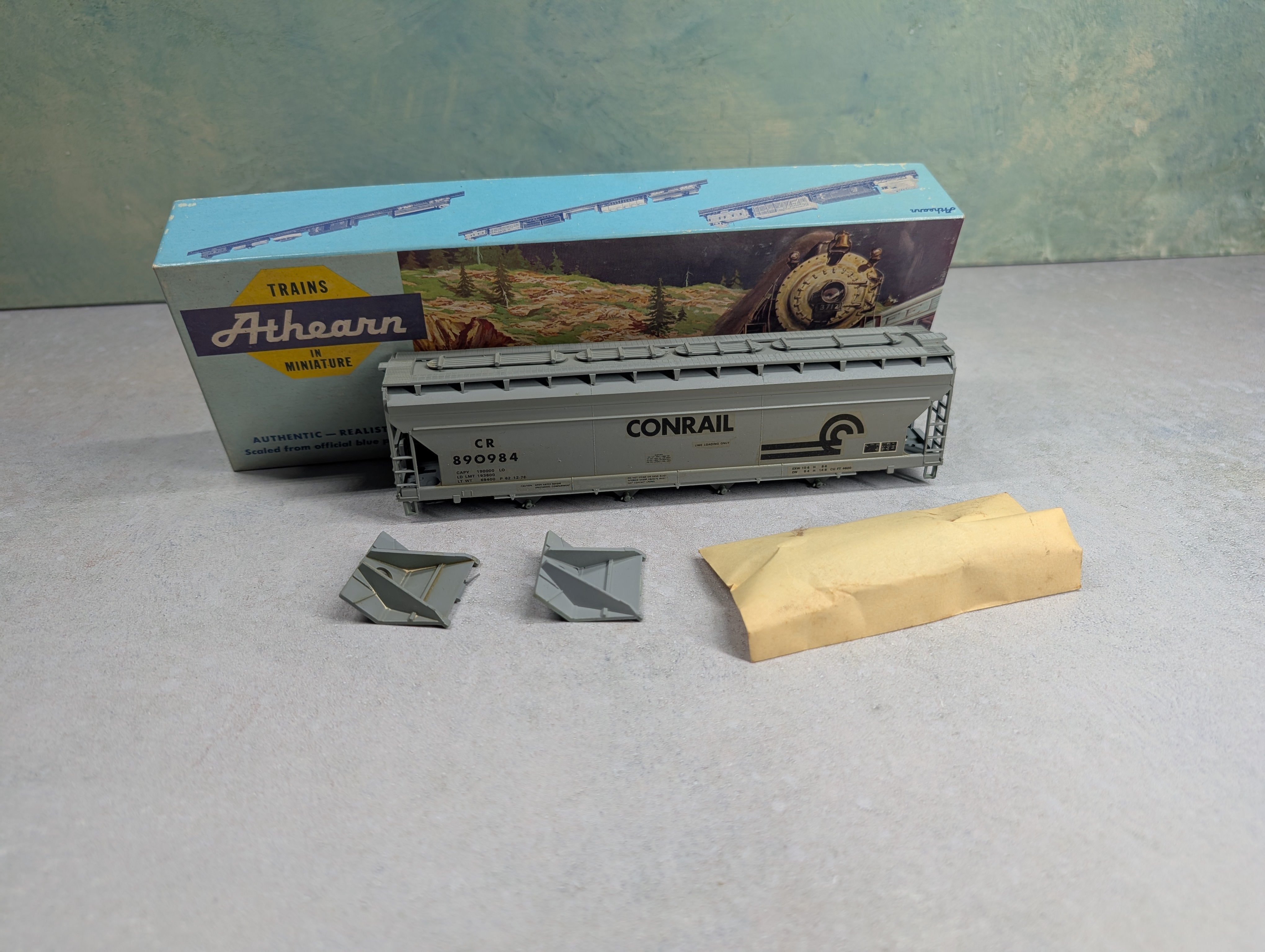 USED Athearn 1924 HO Scale ACF Centerflow Hopper Conrail CR #890984 Decal KIT