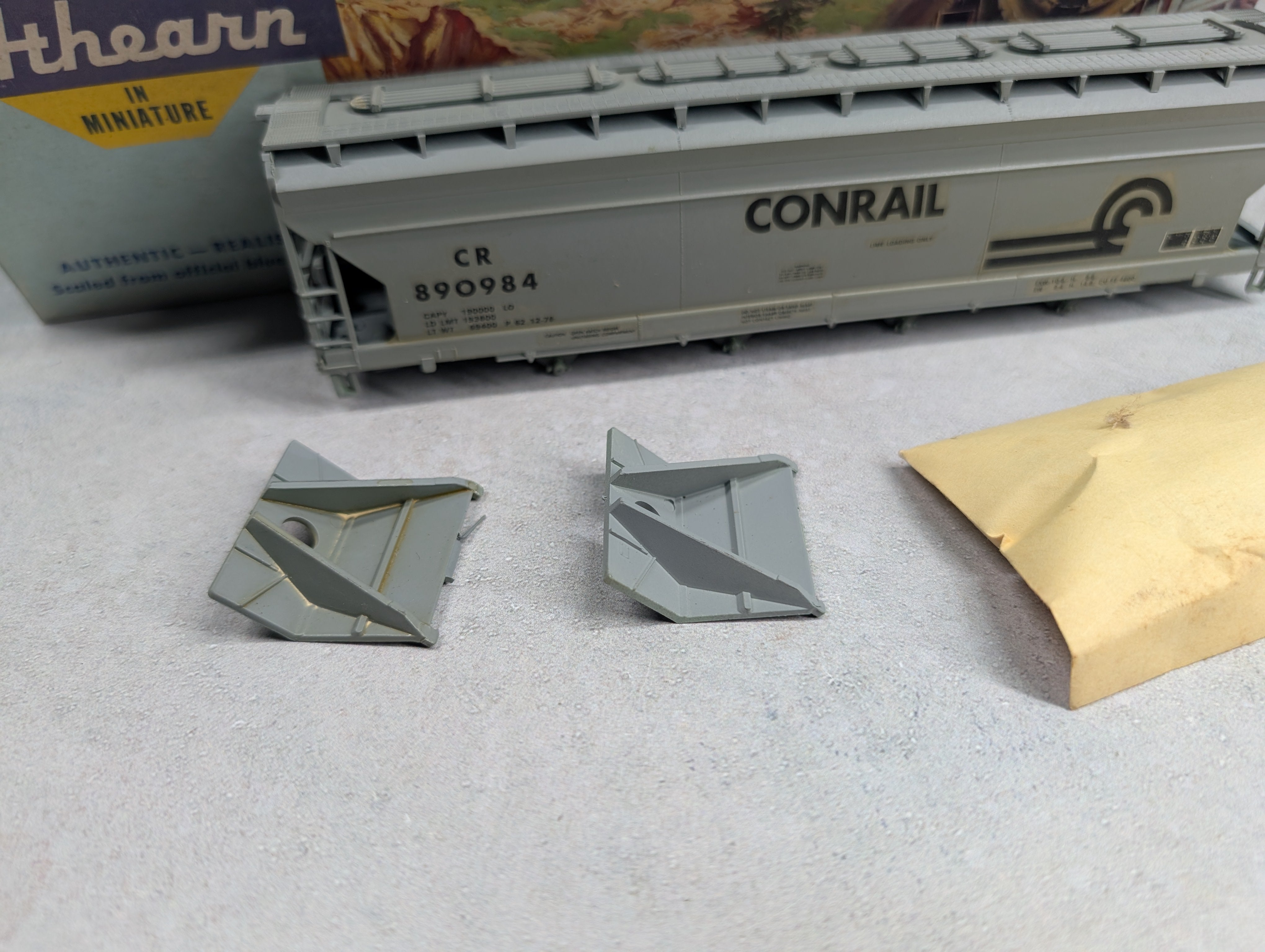USED Athearn 1924 HO Scale ACF Centerflow Hopper Conrail CR #890984 Decal KIT