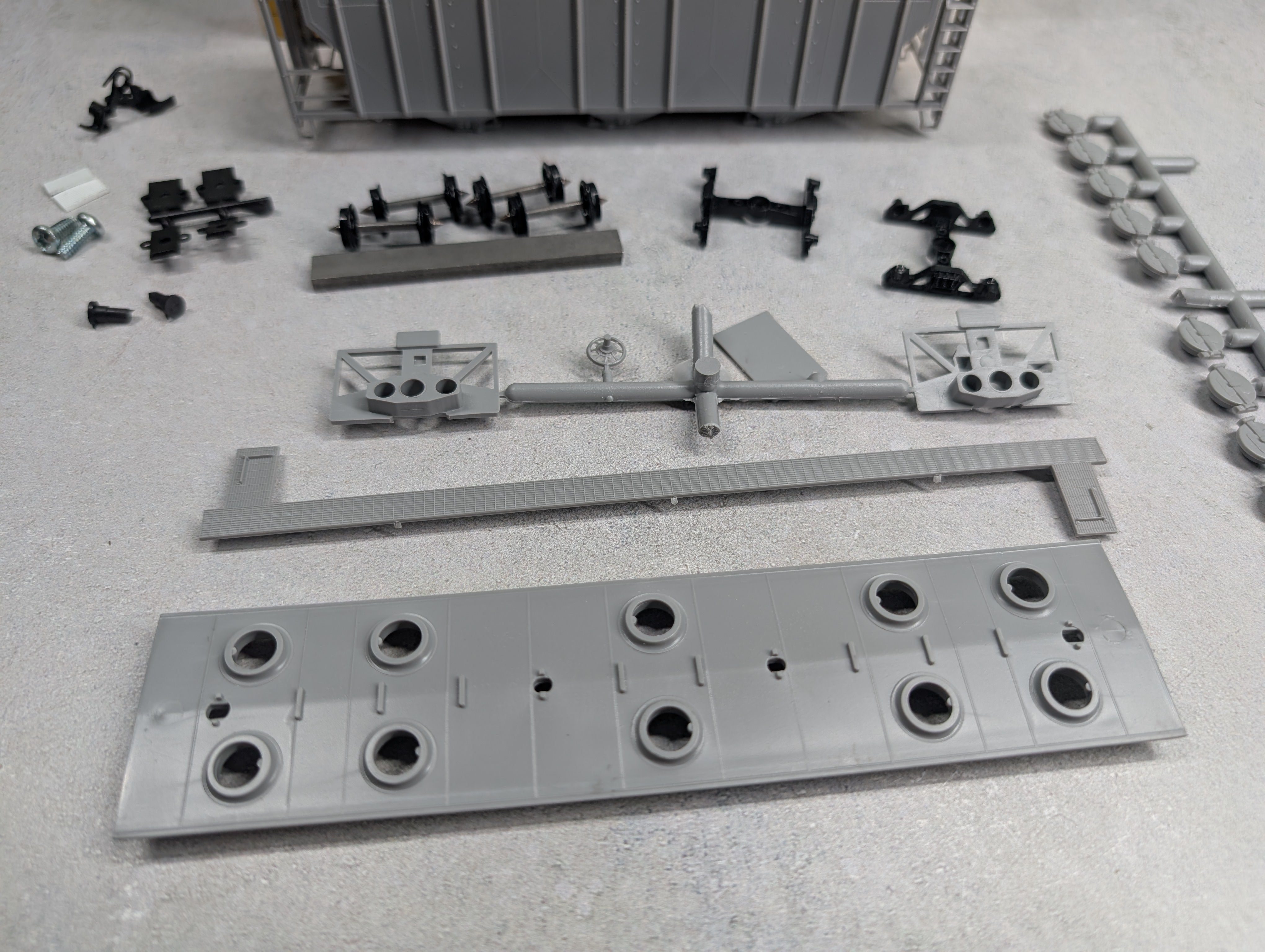 USED E&B Valley HO Scale Covered Hopper Undecorated KIT