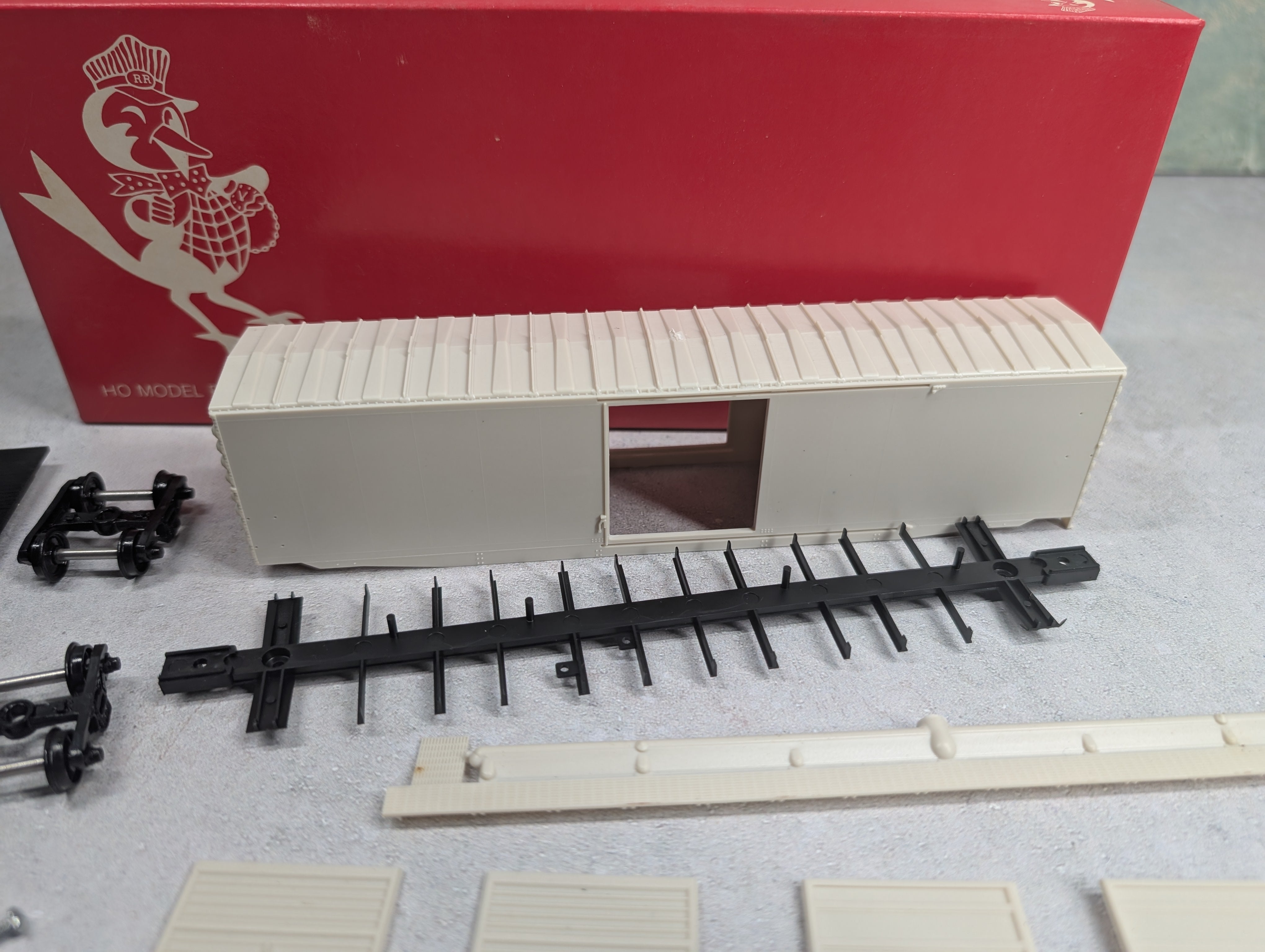 USED Robin's Rails HO Scale PS-1 50' SD Box Car Undecorated KIT