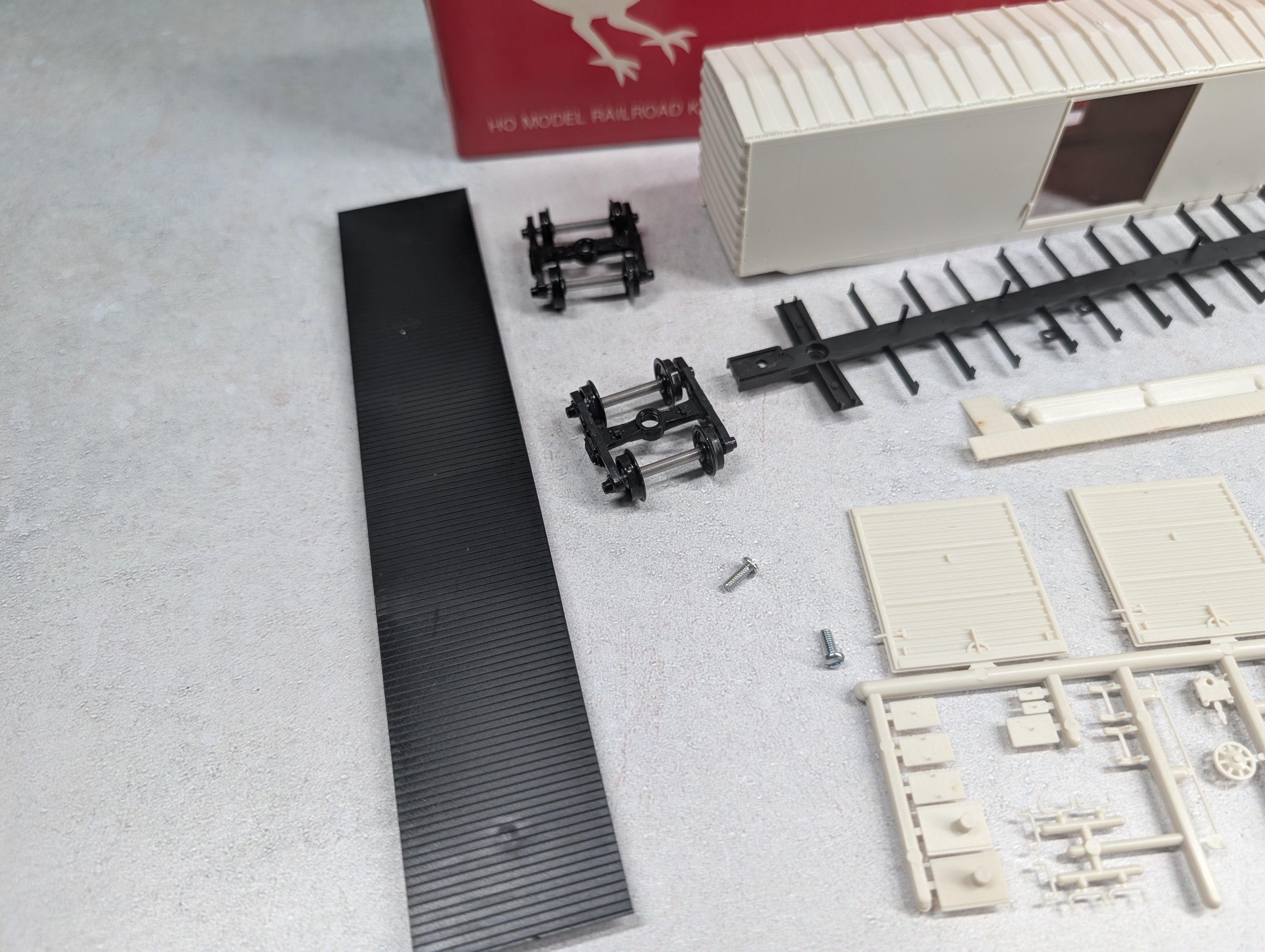 USED Robin's Rails HO Scale PS-1 50' SD Box Car Undecorated KIT