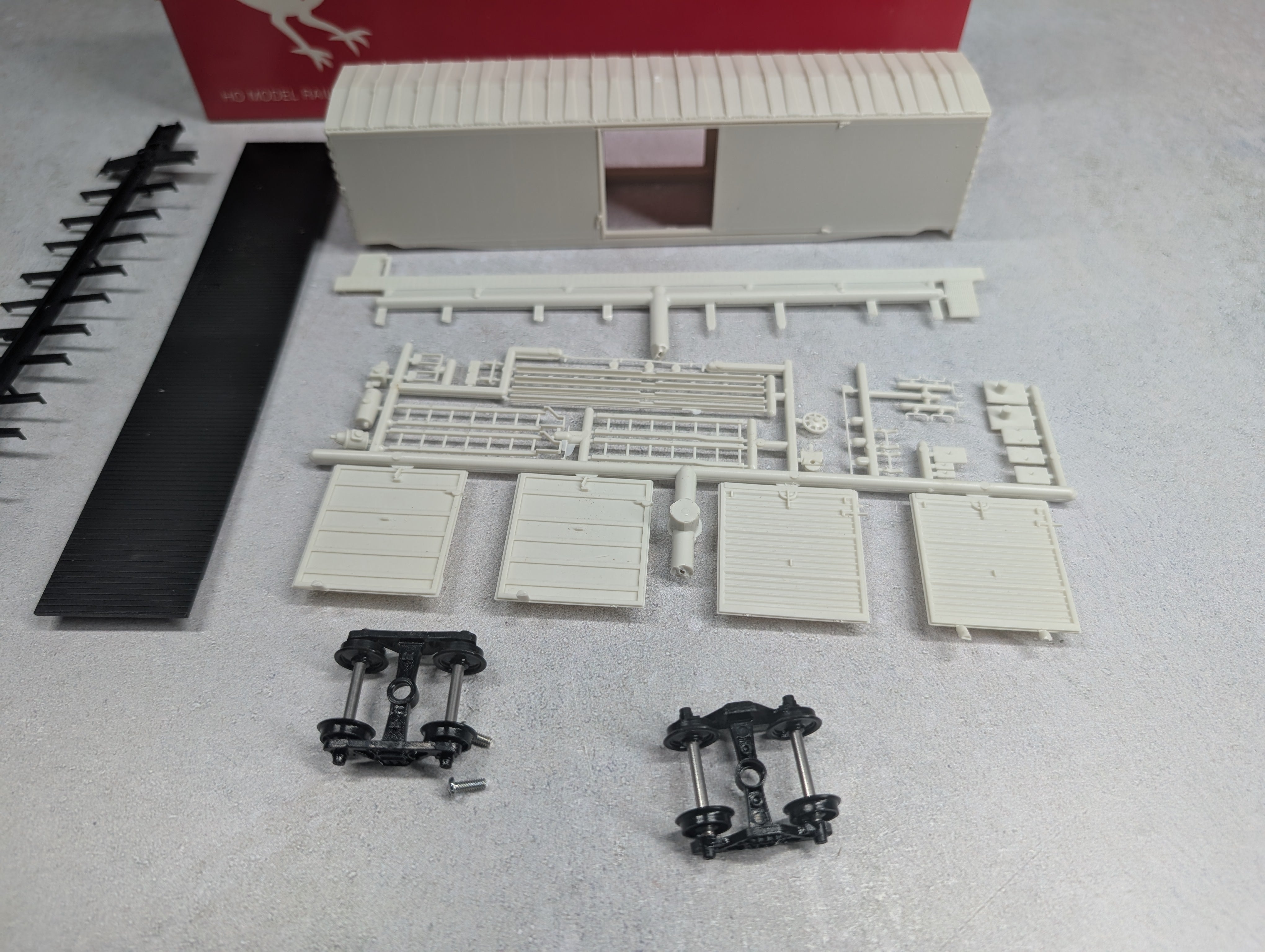 USED Robin's Rails HO Scale PS-1 50' SD Box Car Undecorated KIT