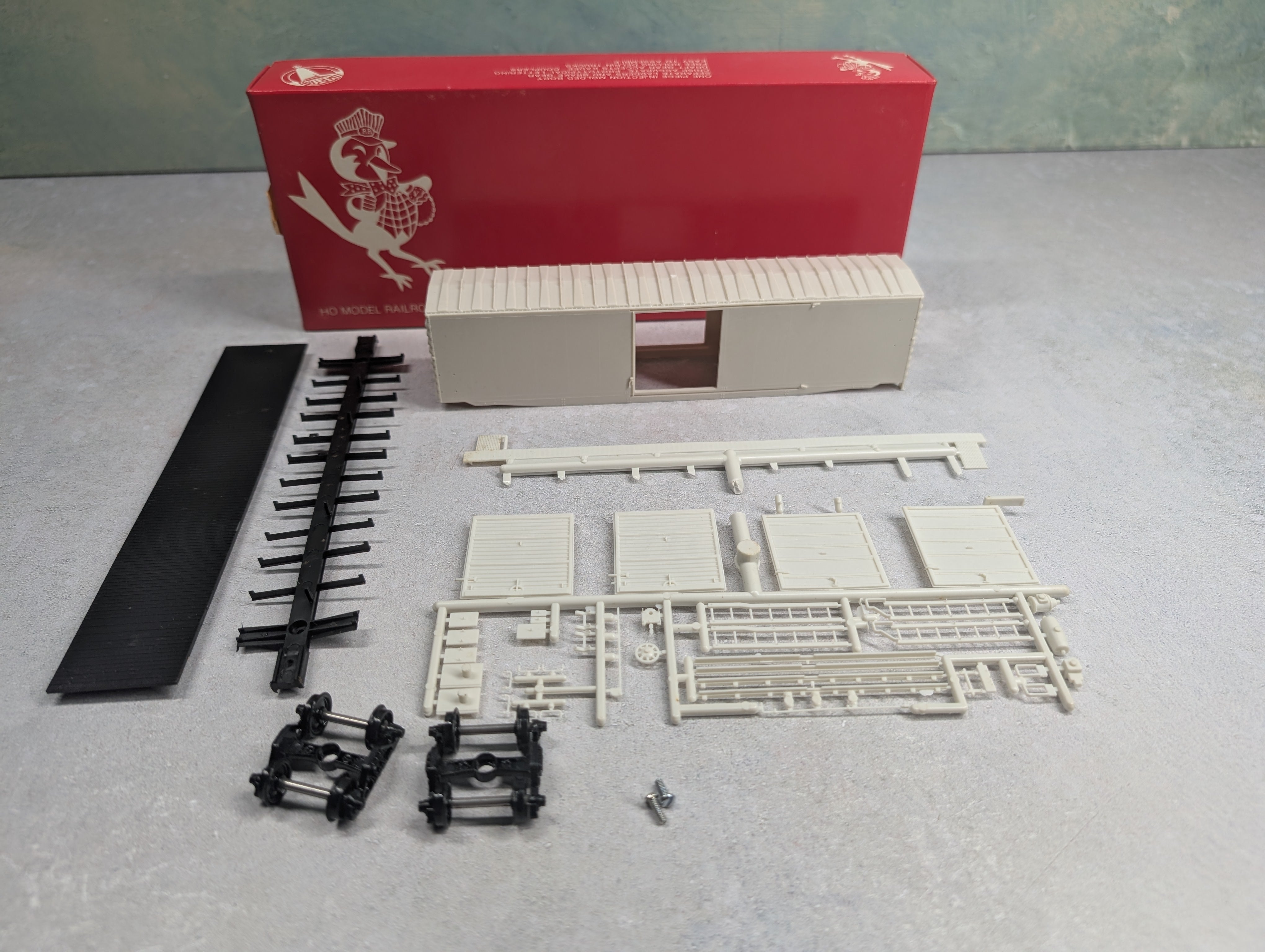 USED Robin's Rails HO Scale PS-1 50' SD Box Car Undecorated KIT