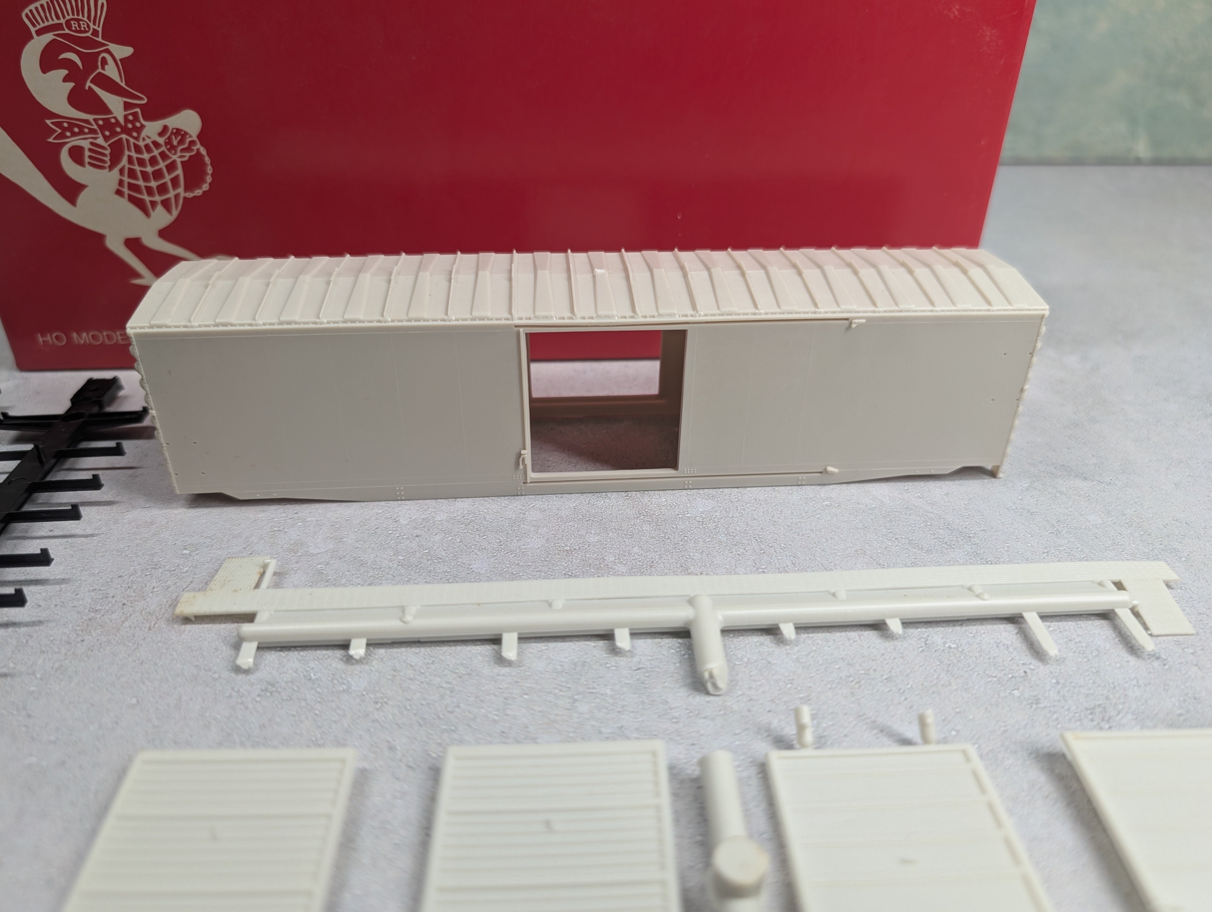 USED Robin's Rails HO Scale PS-1 50' SD Box Car Undecorated KIT