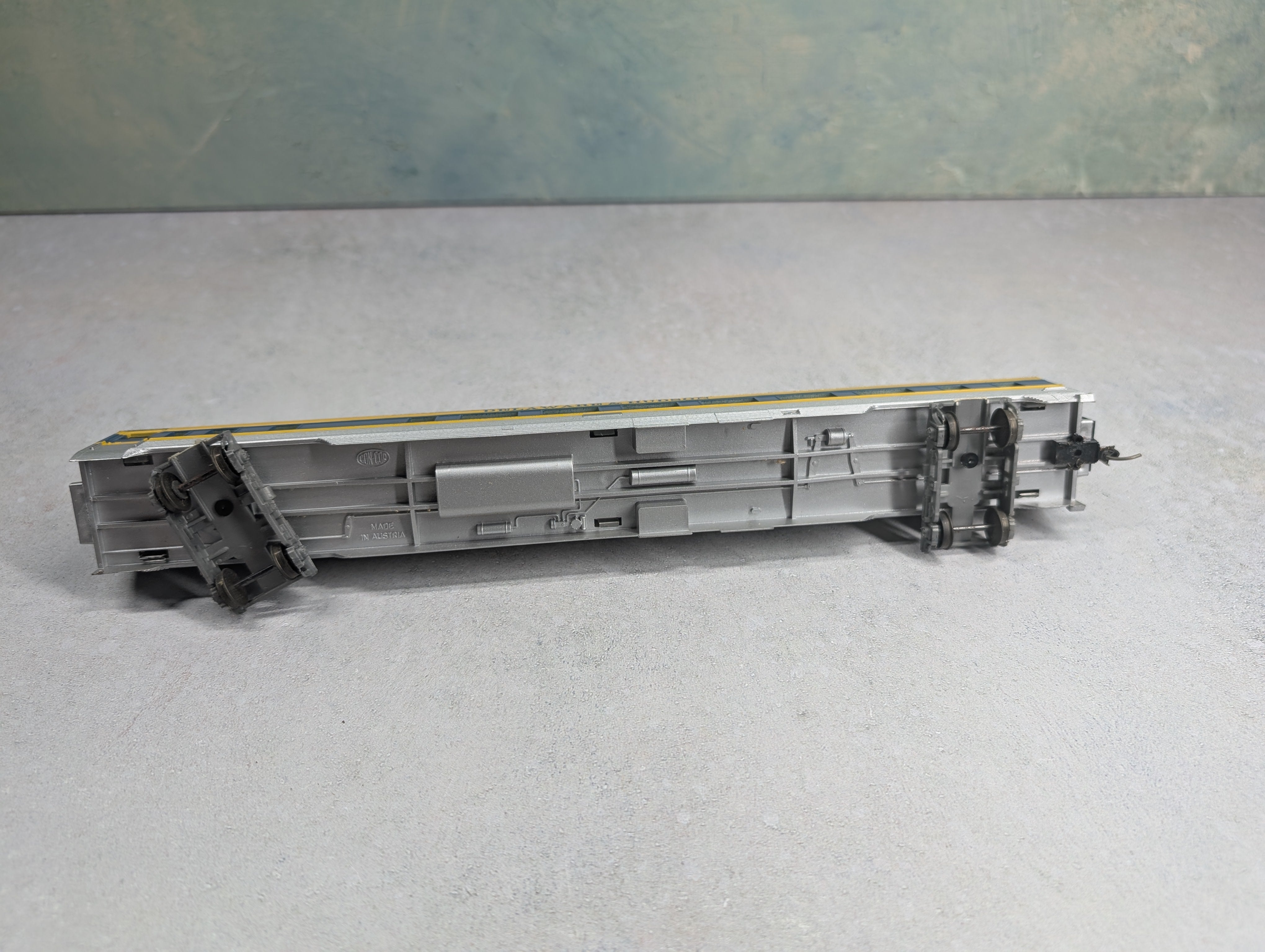 USED Con-Cor HO Scale Passenger Car Delaware and Hudson