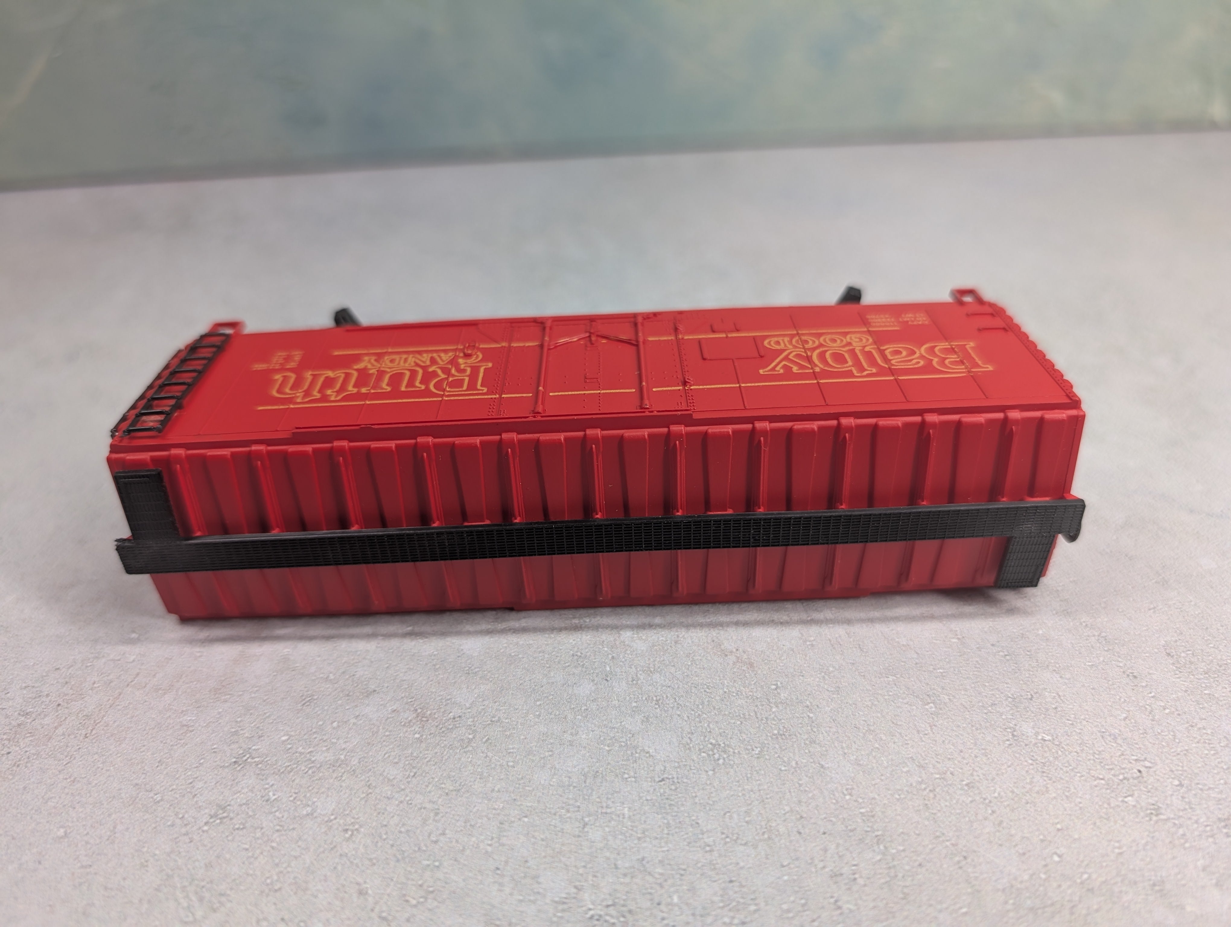 USED ROCO HO Scale 40' Box Car Baby Ruth