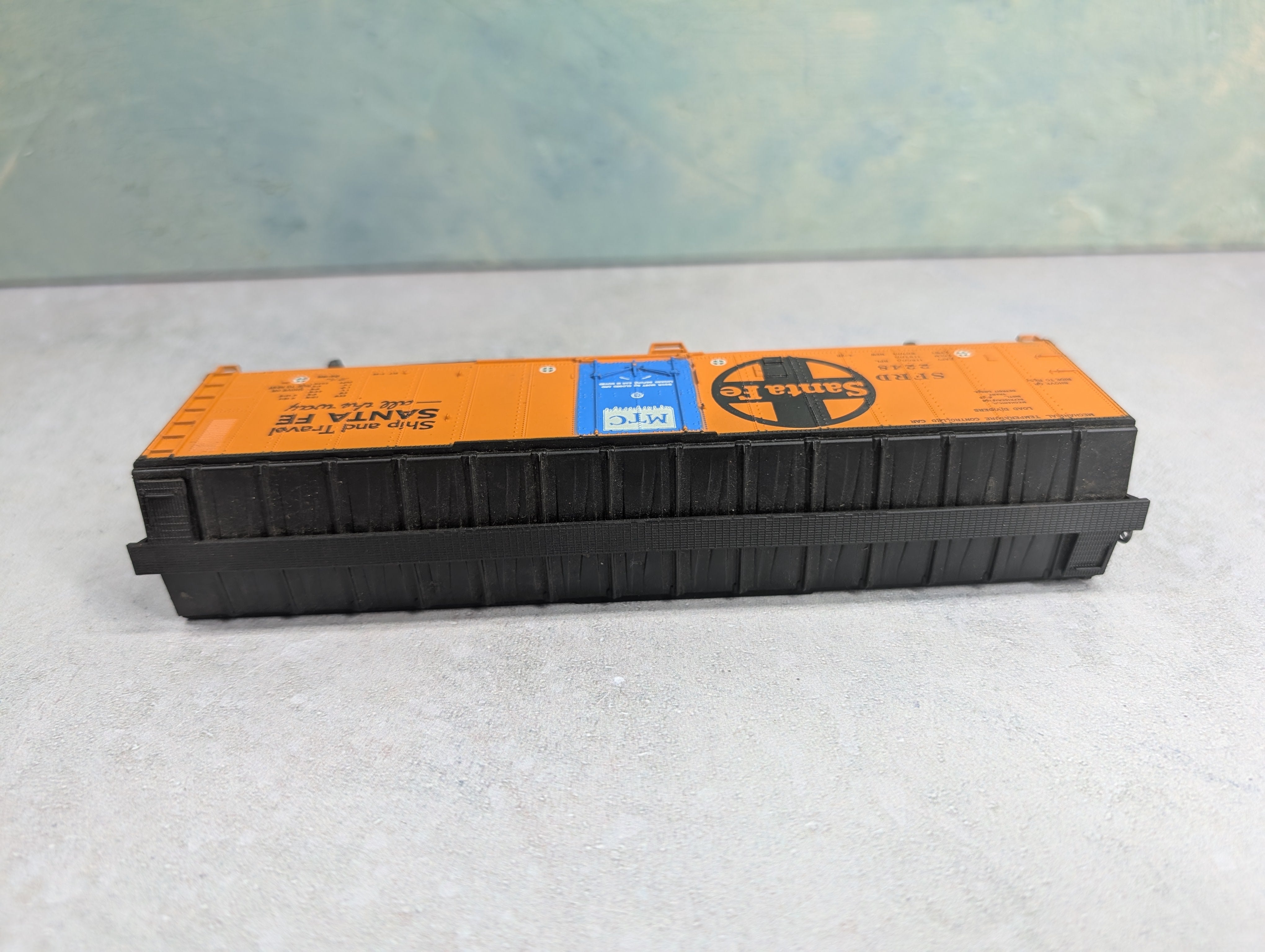 USED Athearn HO Scale 50' Mech Reefer Santa Fe SFRD #2248
