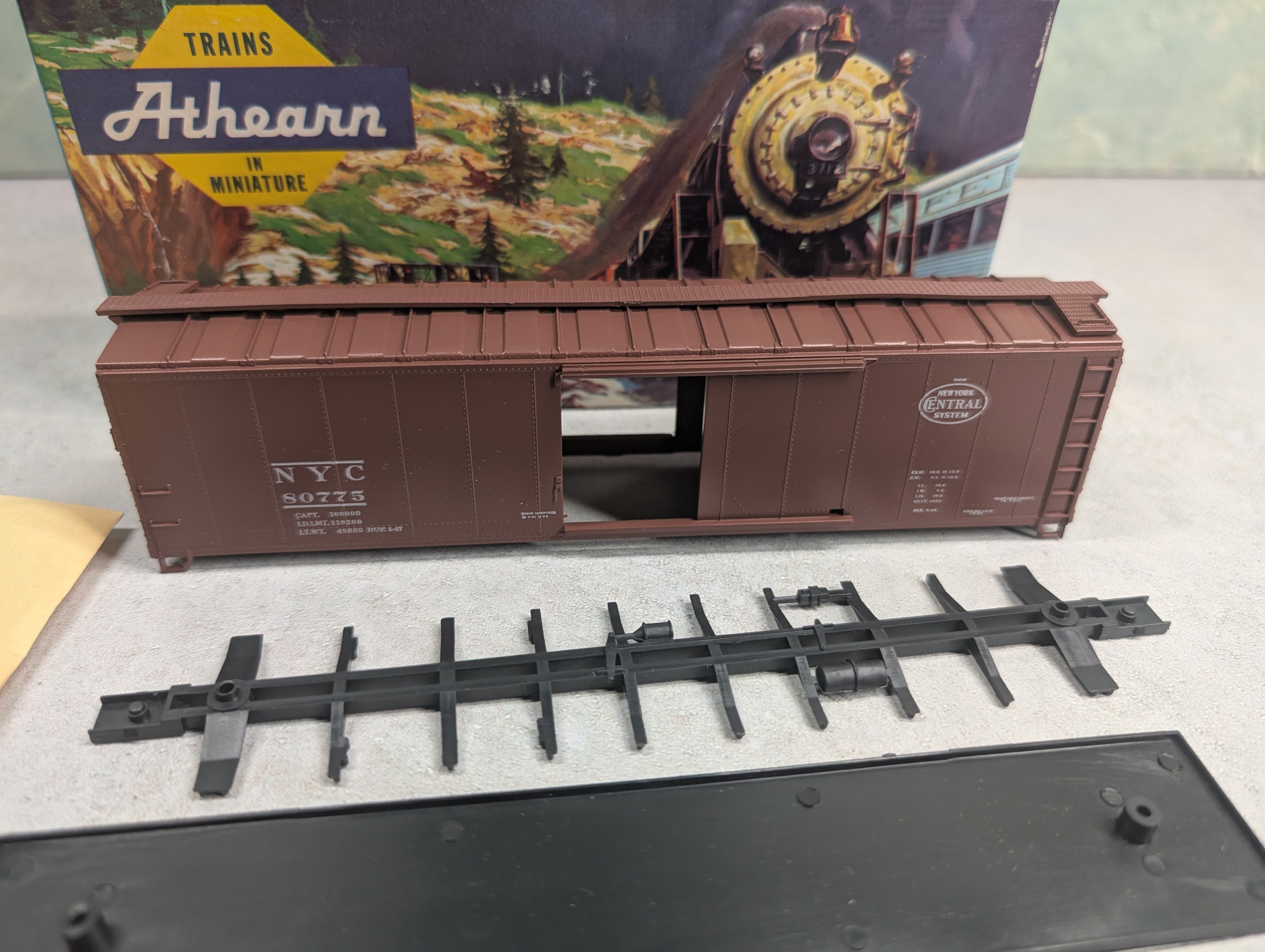 USED Athearn 5057 HO Scale 50' SD Box Car New York Central NYC #80775 KIT