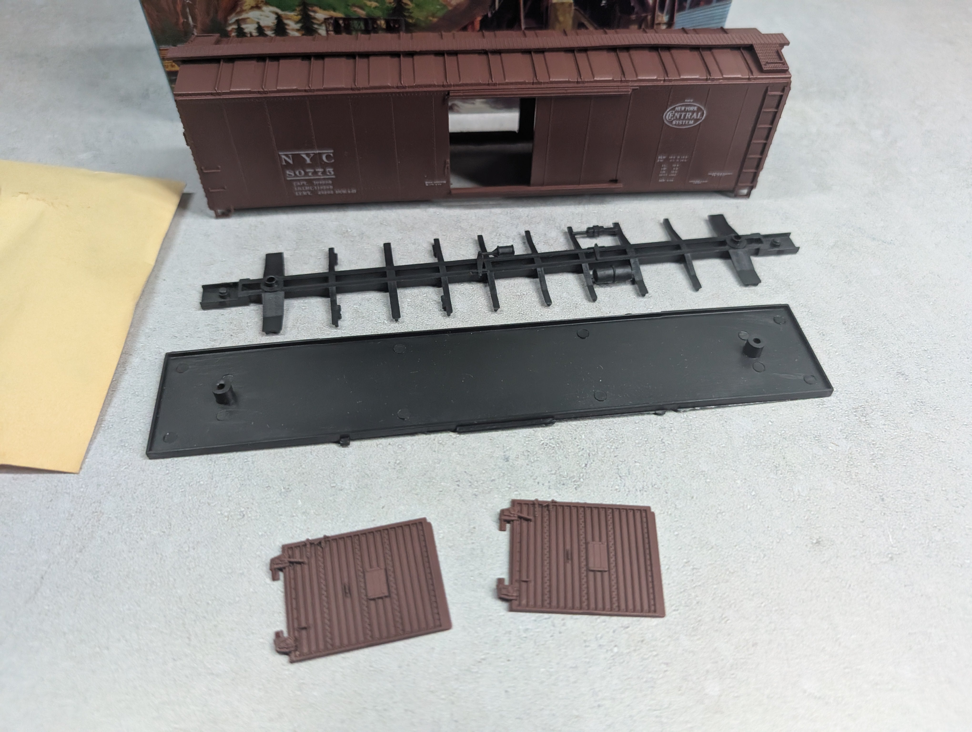 USED Athearn 5057 HO Scale 50' SD Box Car New York Central NYC #80775 KIT