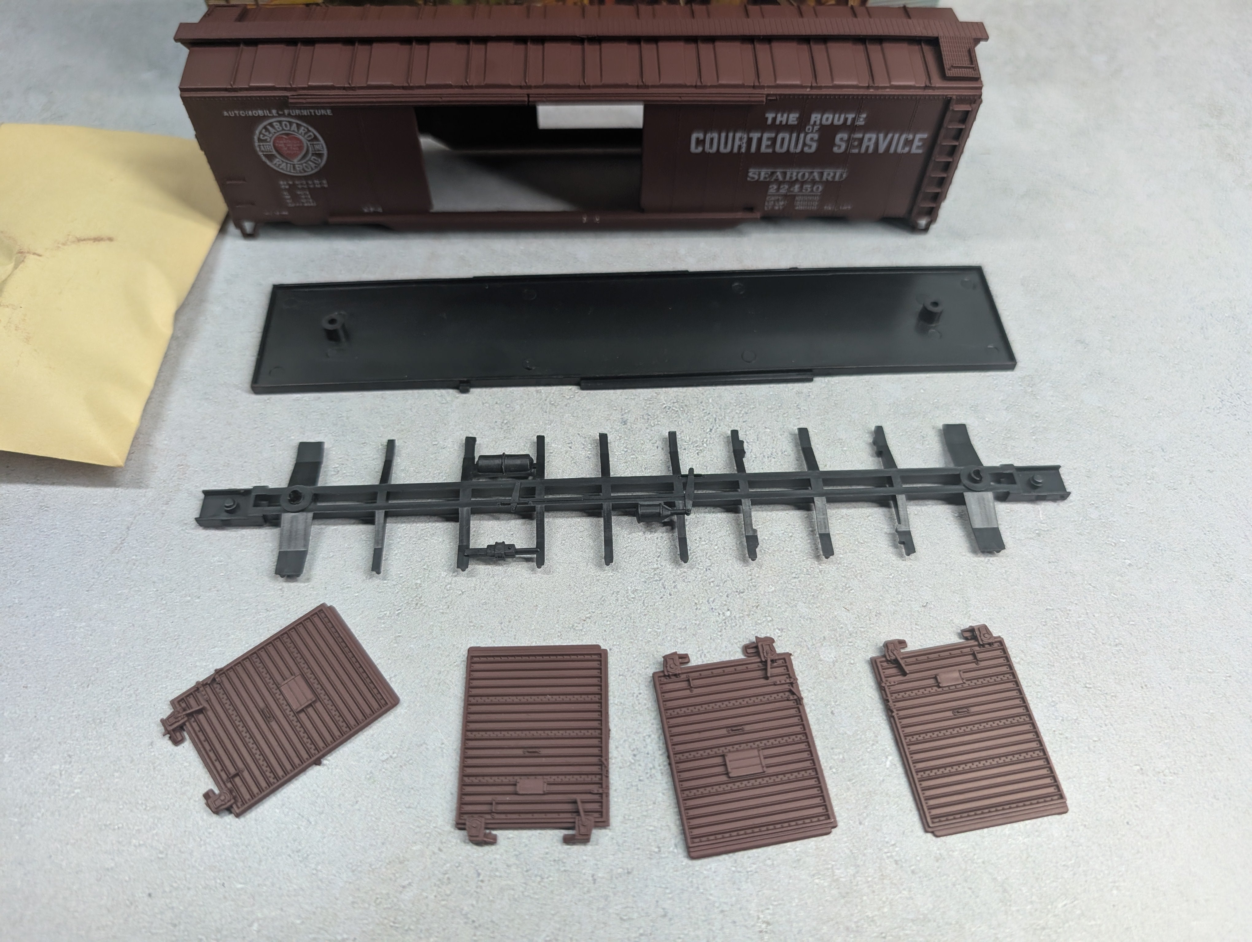 USED Athearn 5041 HO Scale 50' Auto Box Car Seaboard Air Line #22450 KIT