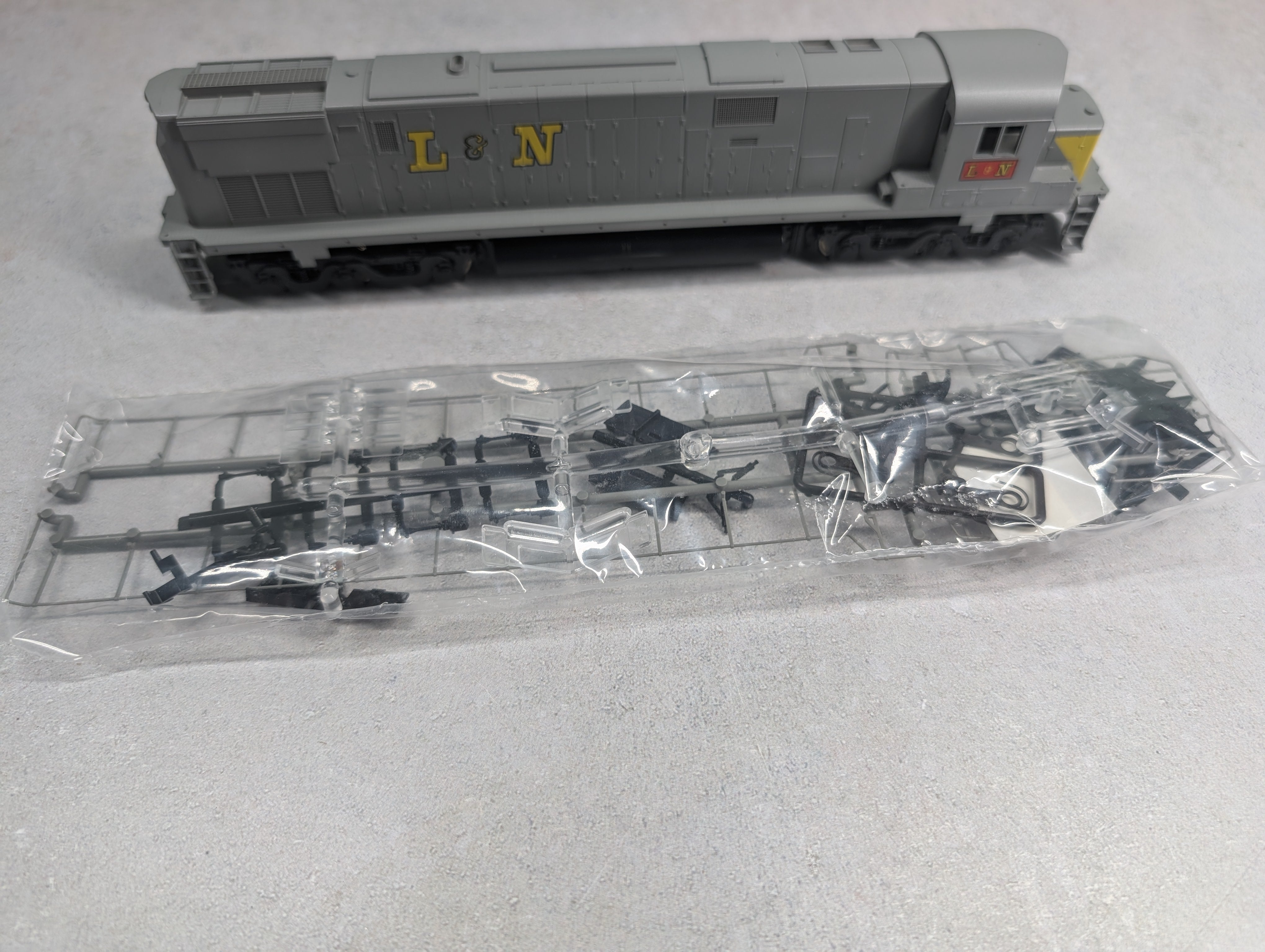 USED Stewart Hobbies 6215 HO Scale Alco Century 628 Diesel Locomotive Louisville & Nashville L&N Runs Great DC KIT