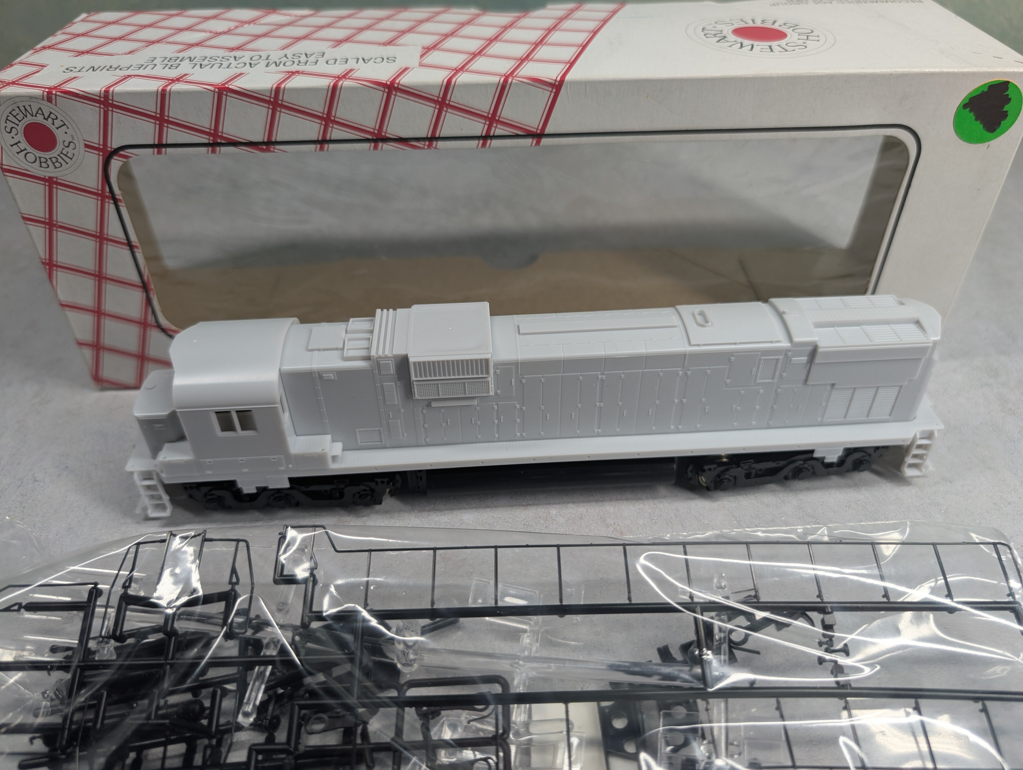 USED Stewart Hobbies 6300 HO Scale Alco Century 630 Diesel Locomotive Undecorated Single Sand Filler Runs Great DC KIT