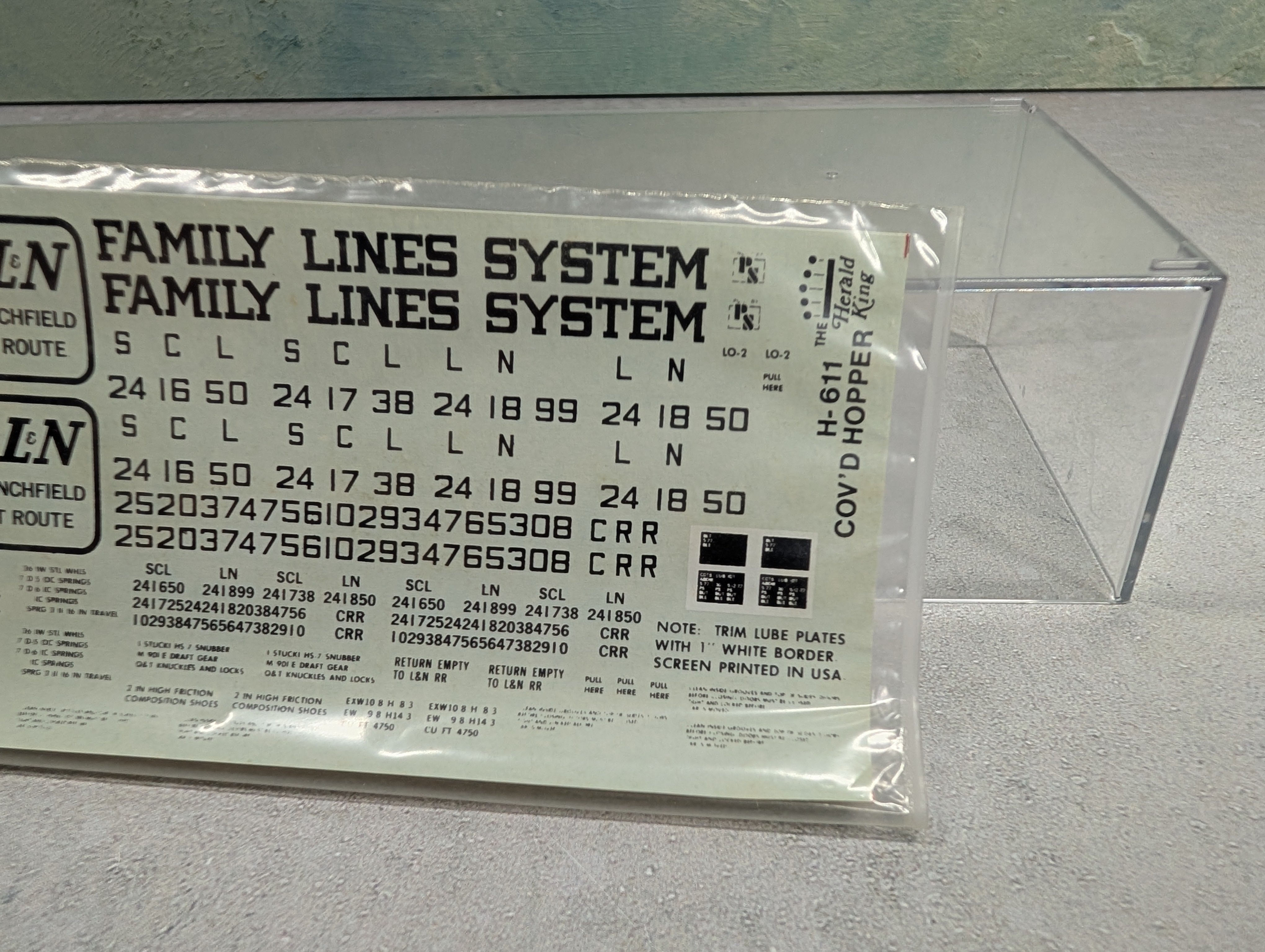 USED The Herald King H-611 HO Scale Covered Hopper Decals Family Lines System