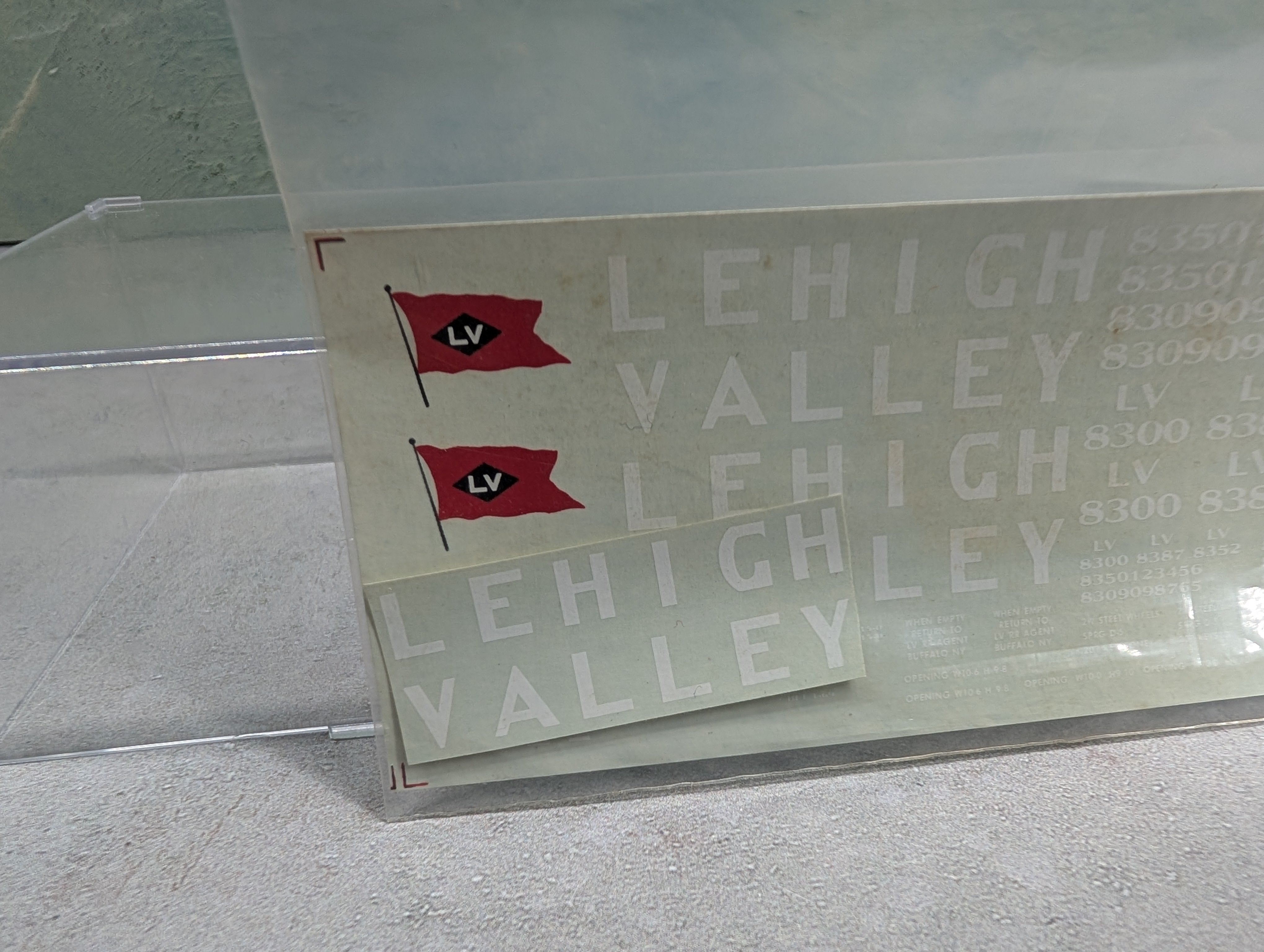 USED The Herald King B-851 HO Scale Box Car Decals Lehigh Valley