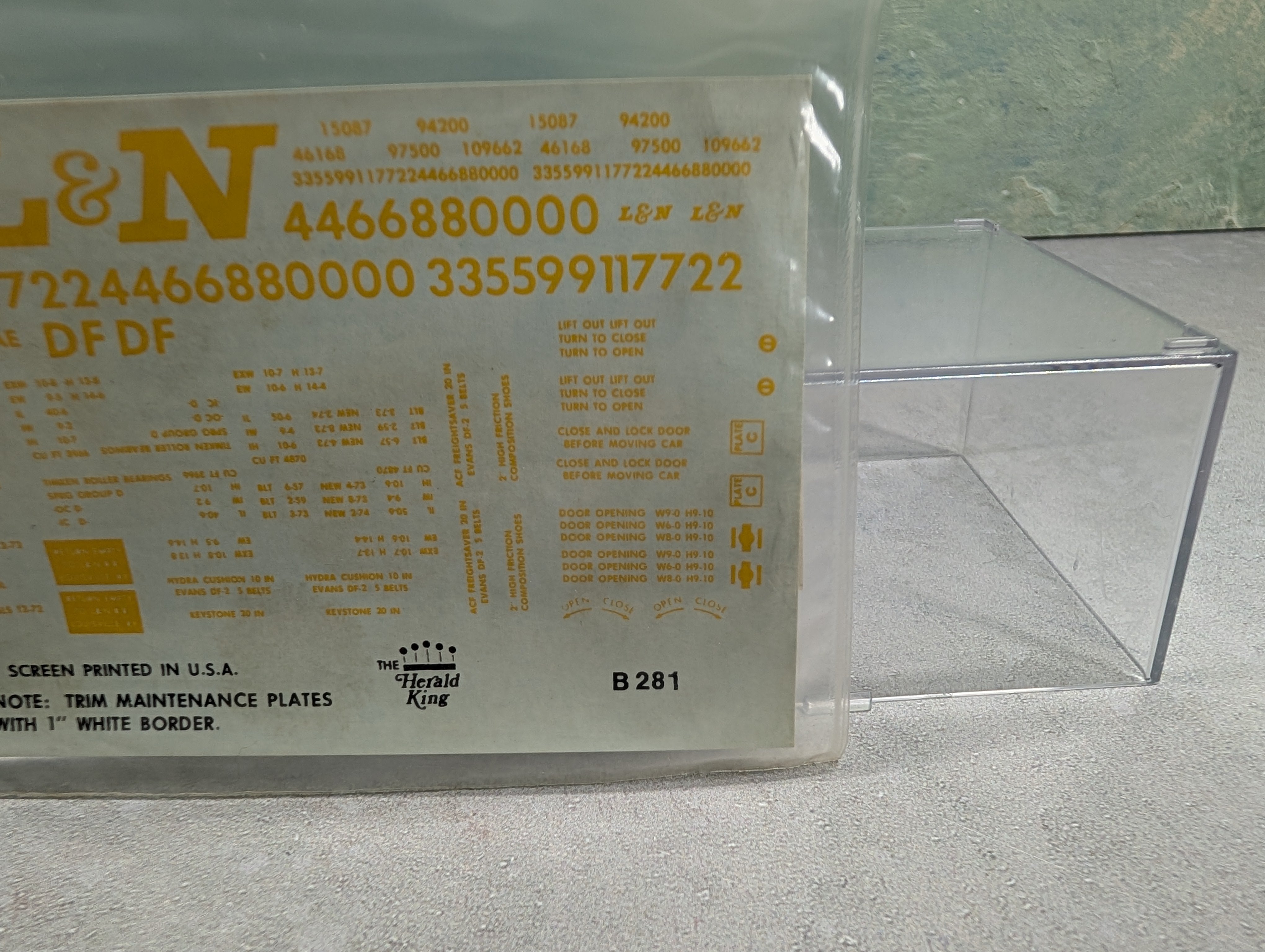 USED The Herald King B-281 HO Scale Box Car Decals Louisville & Nashville