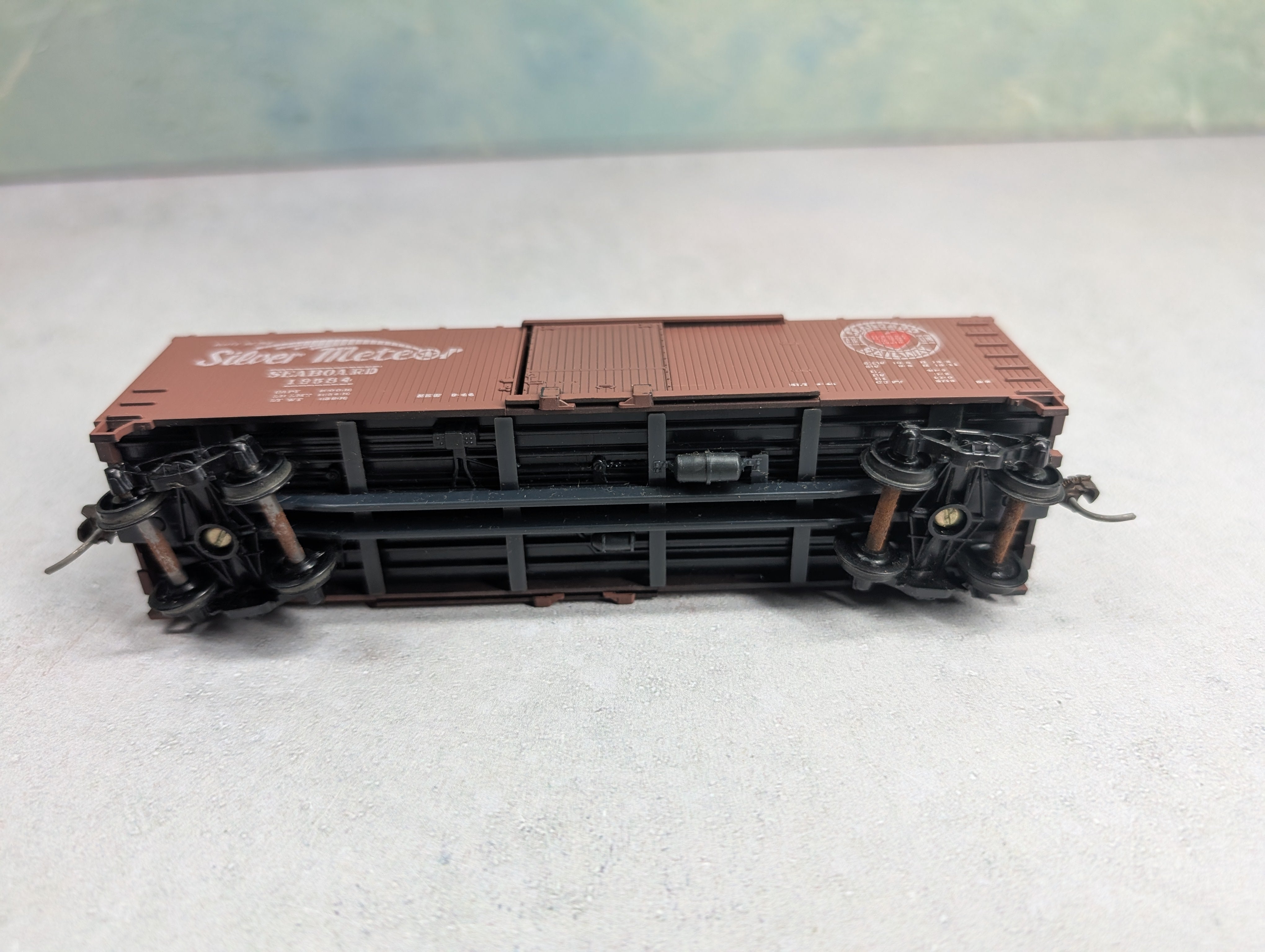 USED TRAIN MINIATURE HO Scale Box Car Seaboard Air Line #19584 Silver Meteor