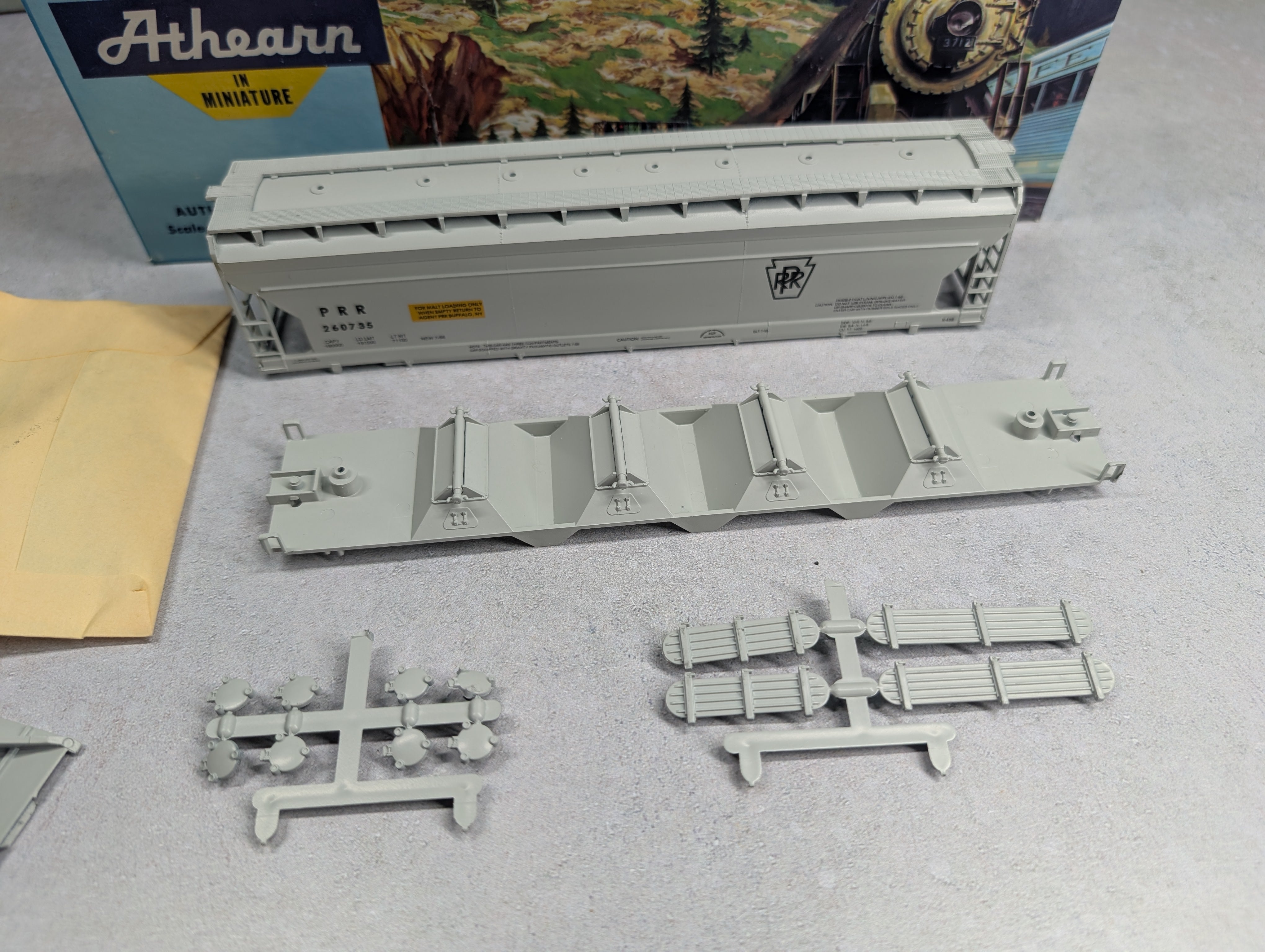USED Athearn 308 HO Scale ACF Centerflow Hopper Pennsylvania PRR #260735 Bev-Bel