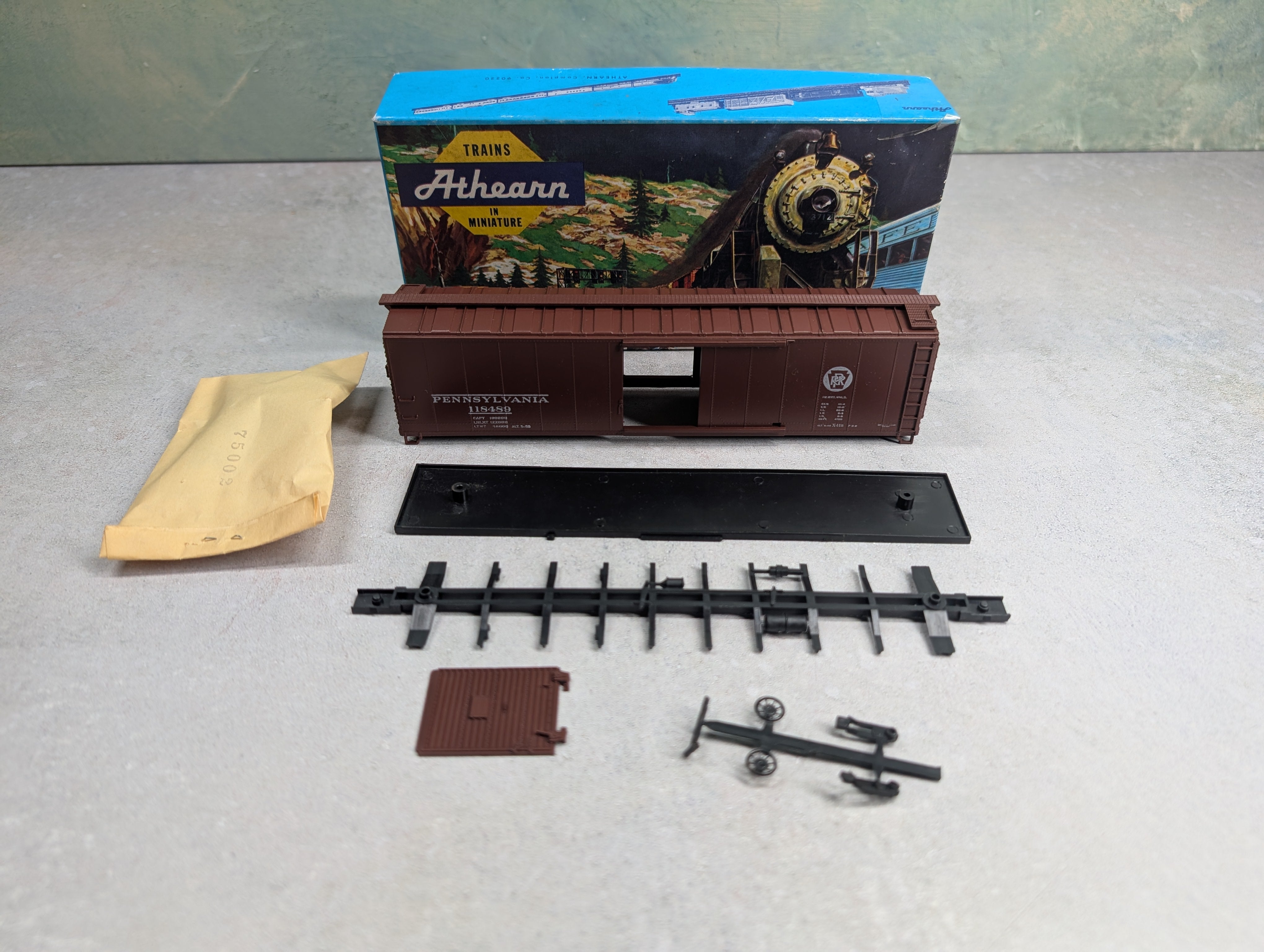 USED Athearn HO Scale 50' Box Car Pennsylvania PRR #118489